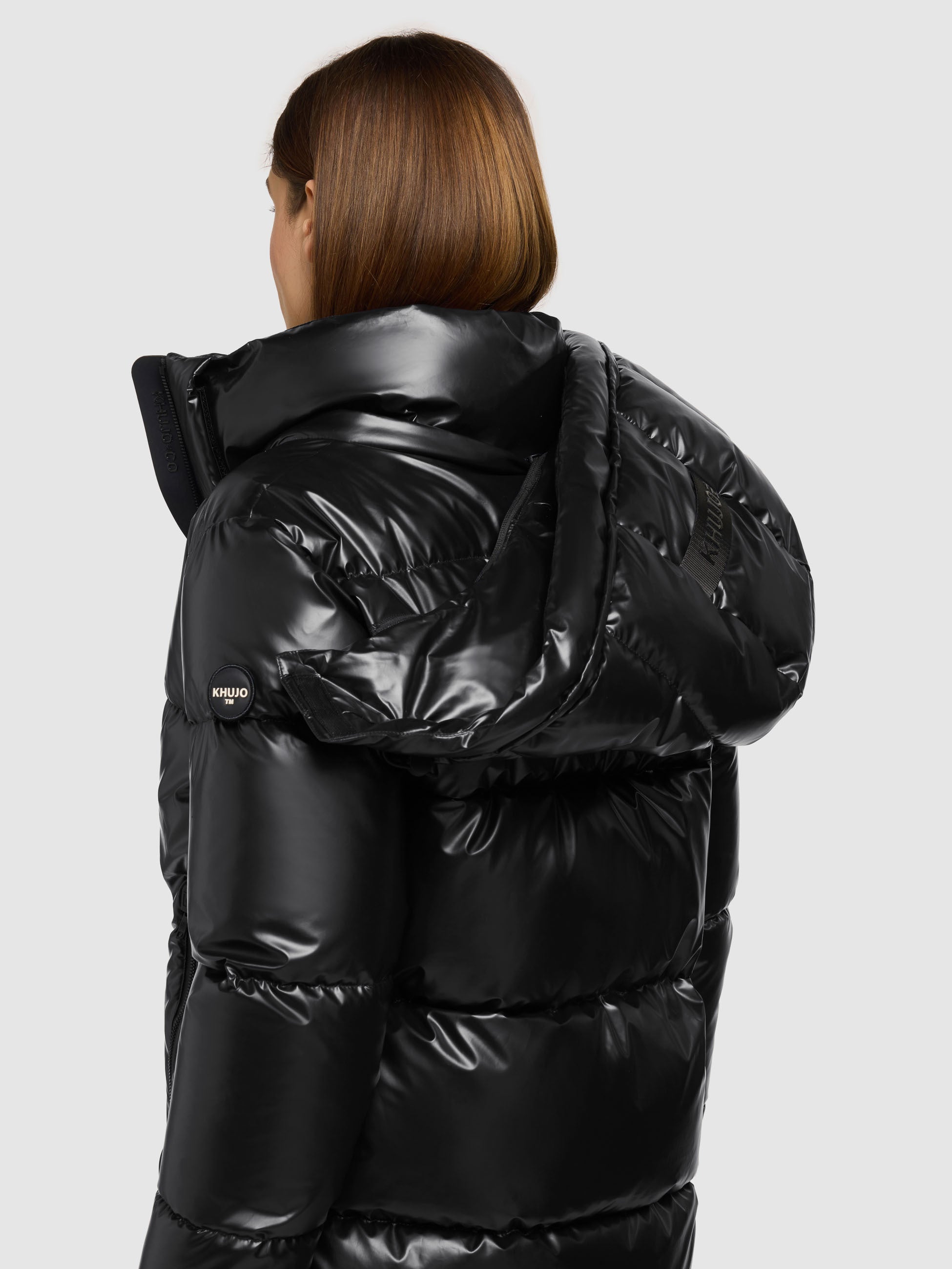 khujo-haya2-shiny-damen-steppmantel-black-loose-fit image 8