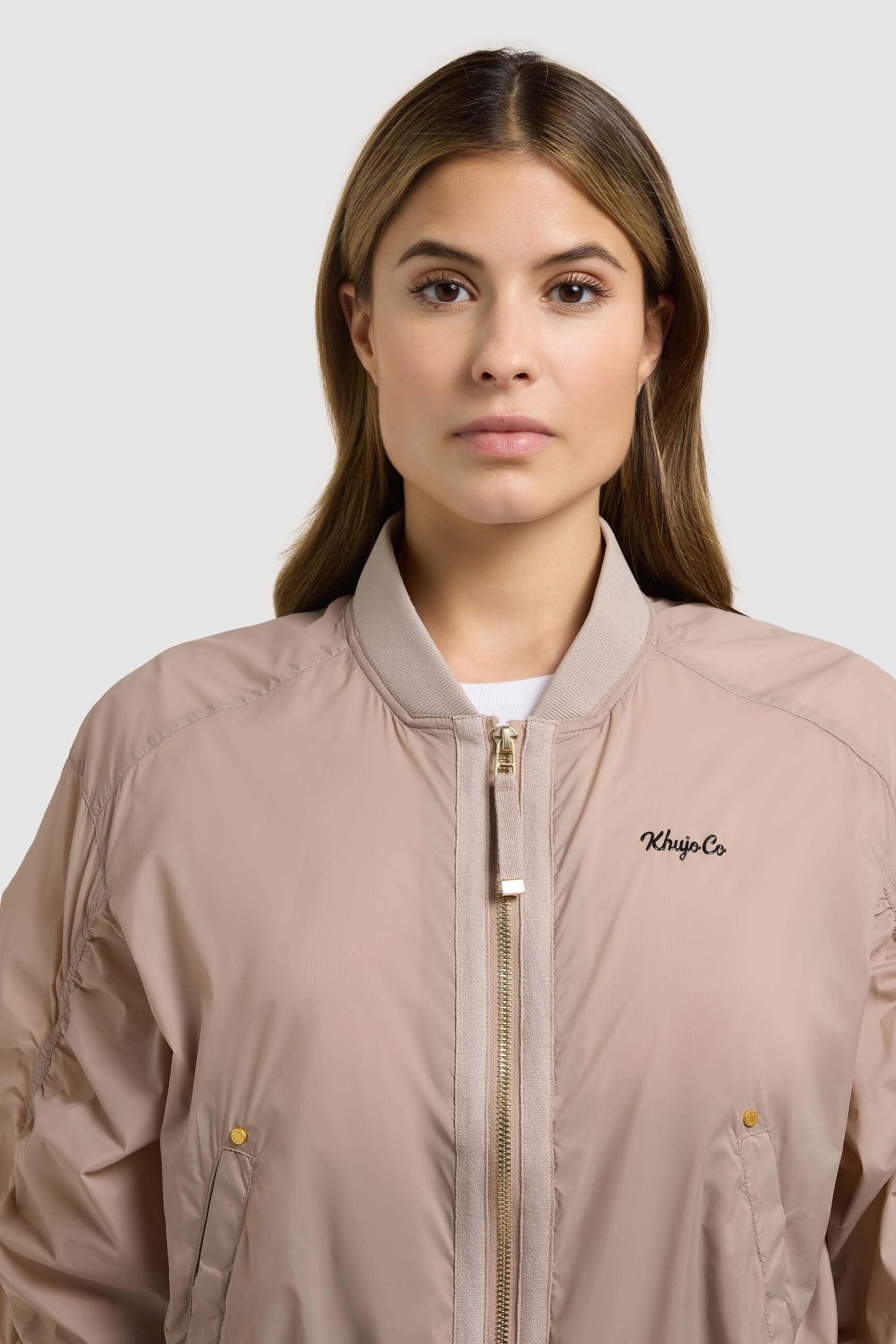 khujo-jacke-tuvay-latte-beige-bomberjacke-fliegerseide image 7