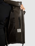 khujo-jacke-aurora-brown-gesteppte-kapuzenjacke-in-lederoptik-wasserabweisend image 8