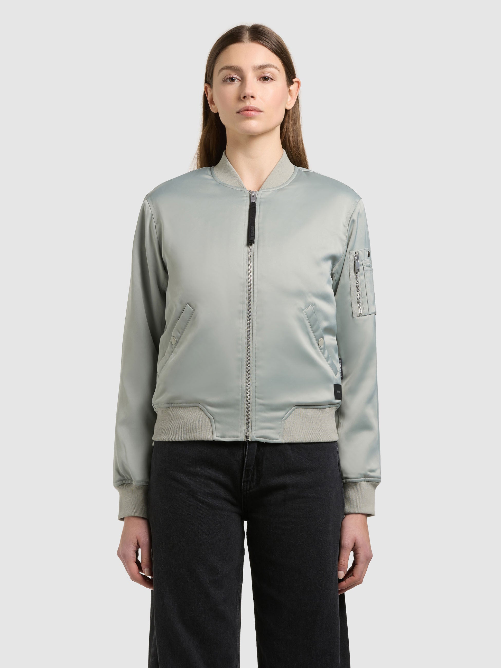 khujo-beth-bomberjacke-damen-cloud-green-satin image 4