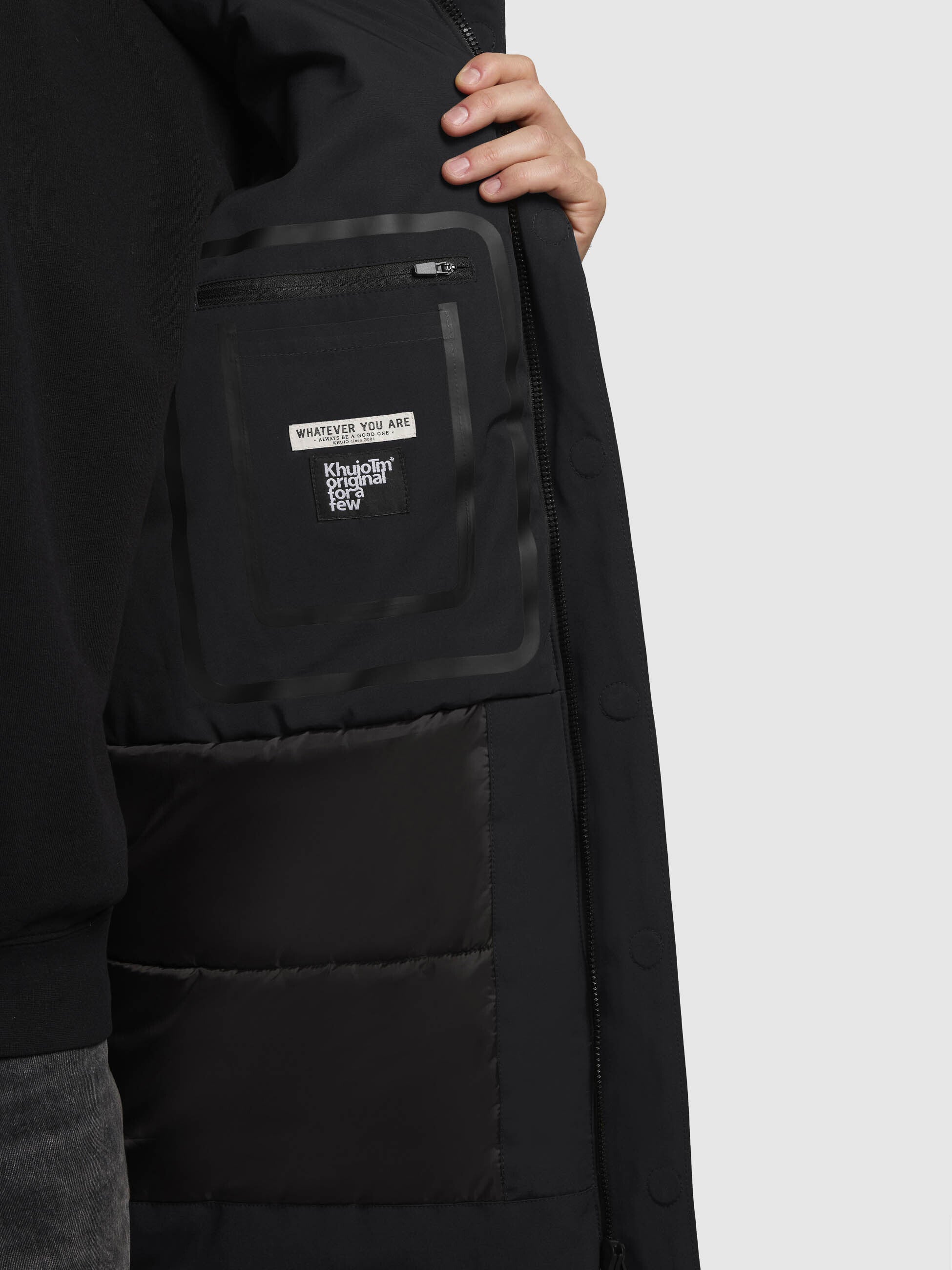 khujo-larc-damen-kurzmantel-parka-schwarz image 8
