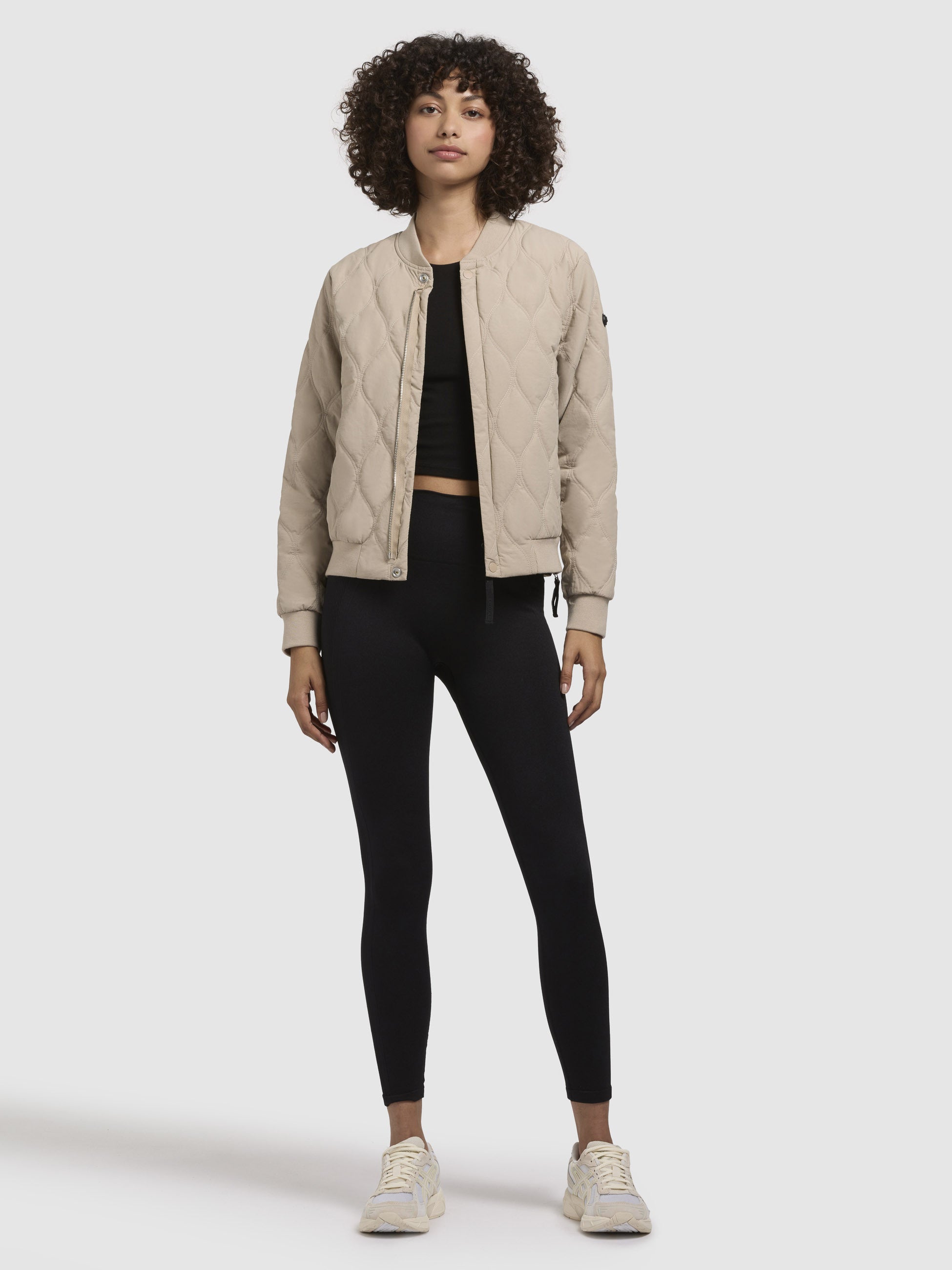 khujo-jacke-feen-beige-steppjacke-bomber-damen-h-ftlang image 1