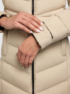 khujo-ingram4-coat-beige-taillierter-steppmantel-knielang image 8