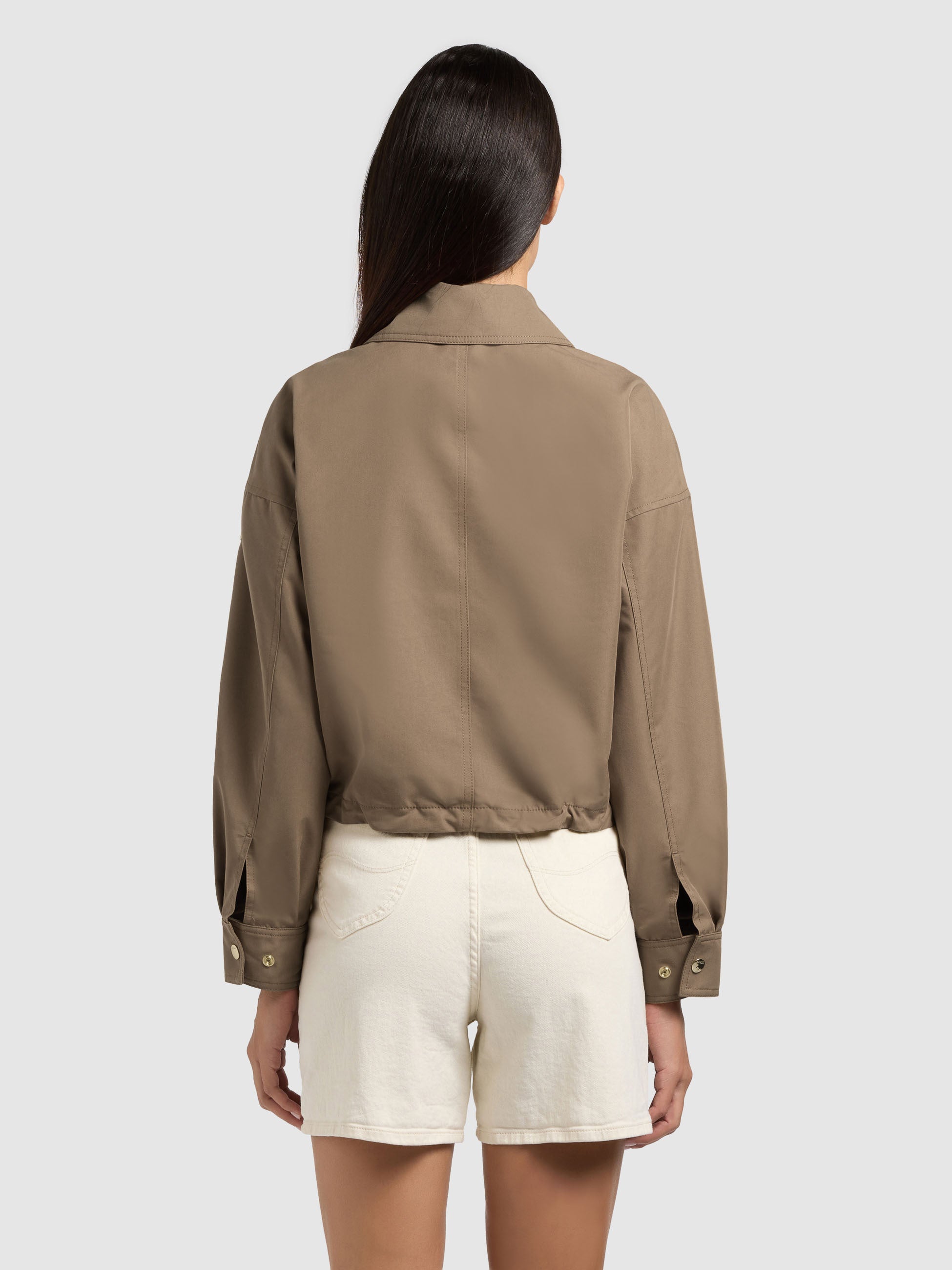 khujo-jacke-tovee-latte-brown-sommer-blouson-damen-cropped image 3