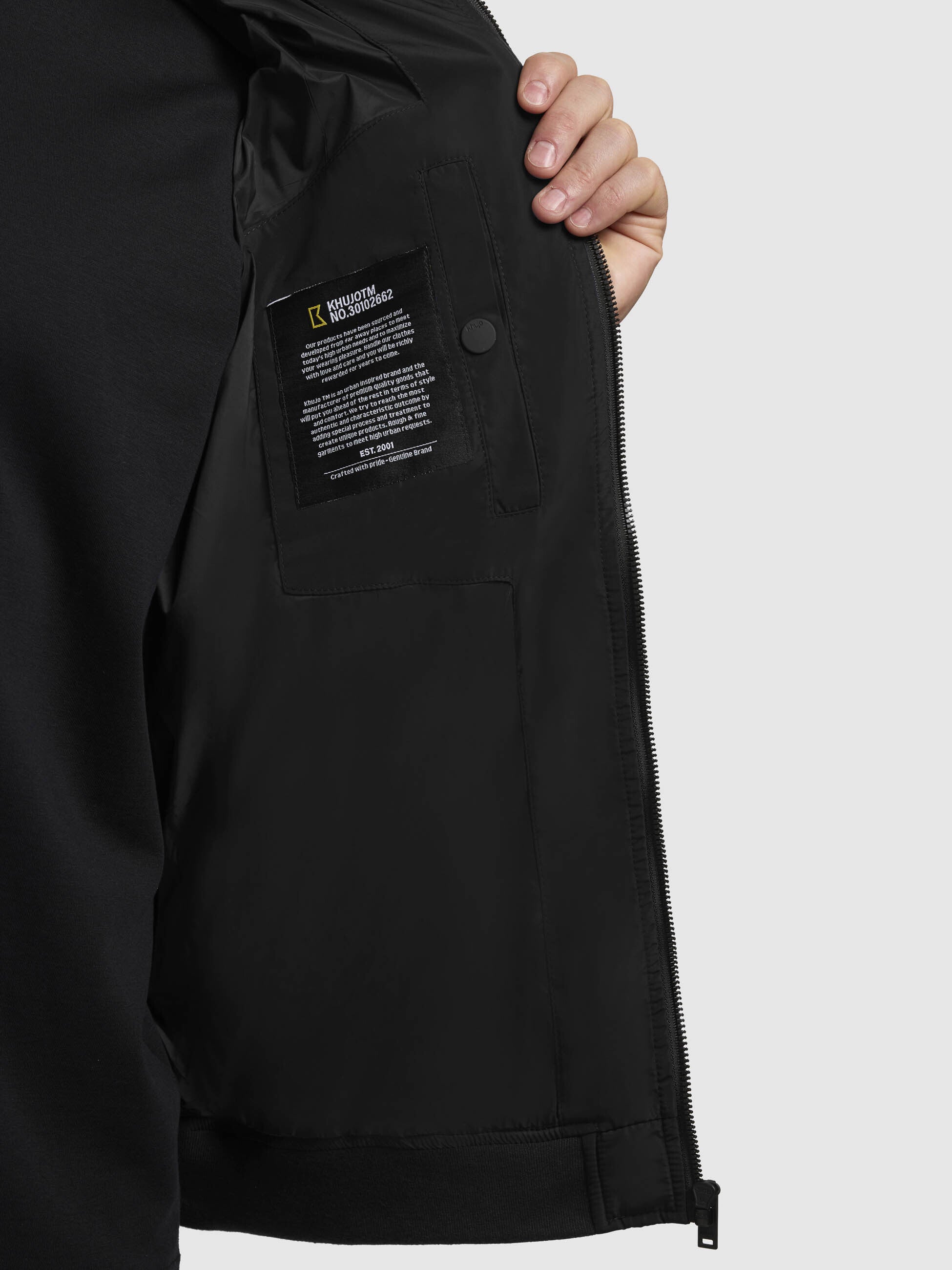 khujo-jacke-beki-schwarz-damen-bomberjacke image 8