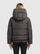 khujo-peeke2-damen-steppjacke-graphite-grey-mit-handschuhen image 3
