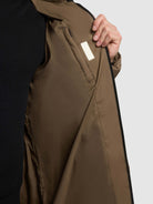 khujo-caius2-damen-steppmantel-muscat-brown-knielang image 8