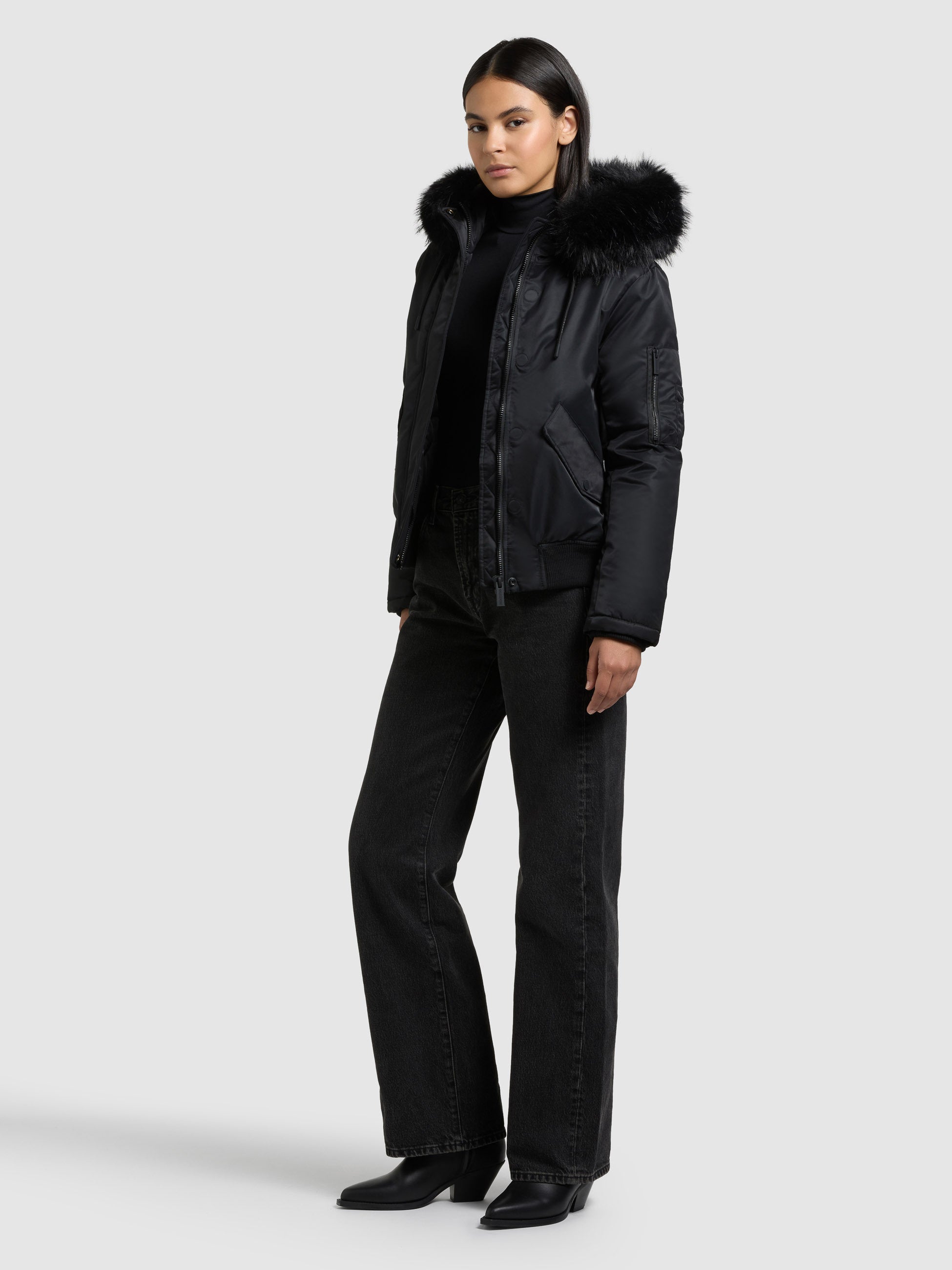 khujo-jacke-tyla-black-bomberjacke-damen-schwarz-mit-kapuze image 2