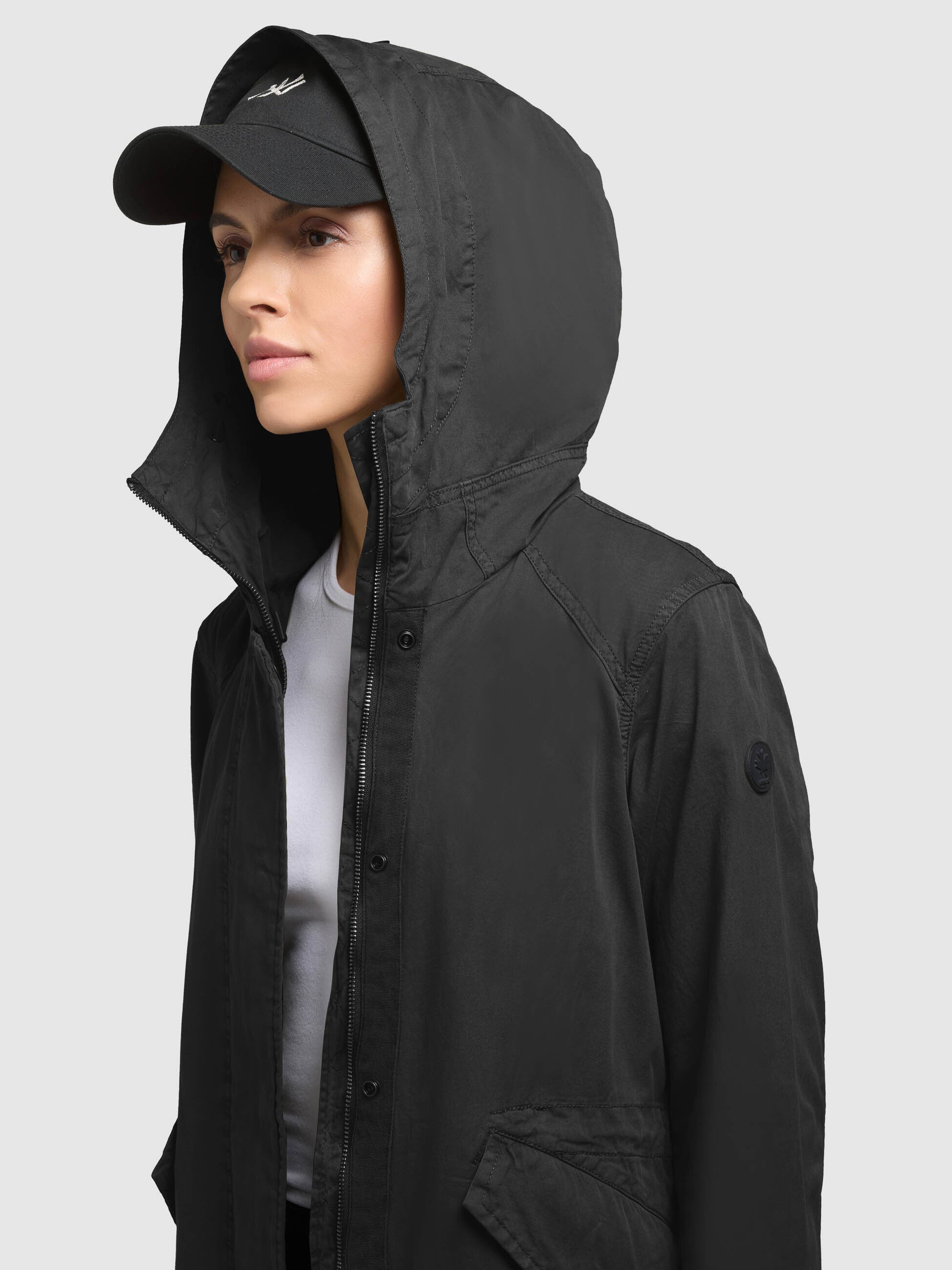 khujo-mantel-nika-black-parka-damen-aus-baumwoll-twill-mit-kapuze image 7