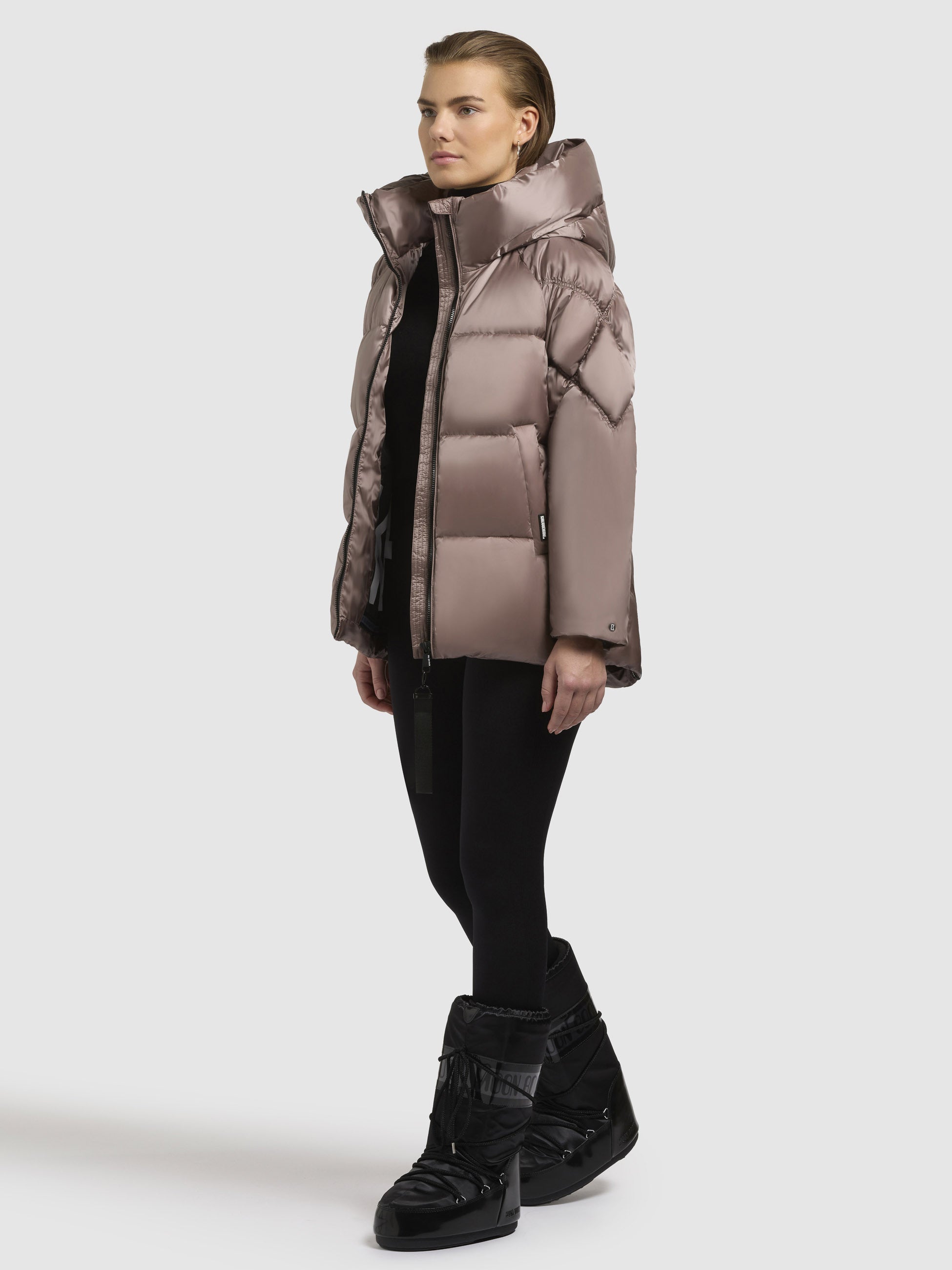 khujo-jacke-isett-taupe-h-ftlange-gl-nzende-damen-steppjacke image 2