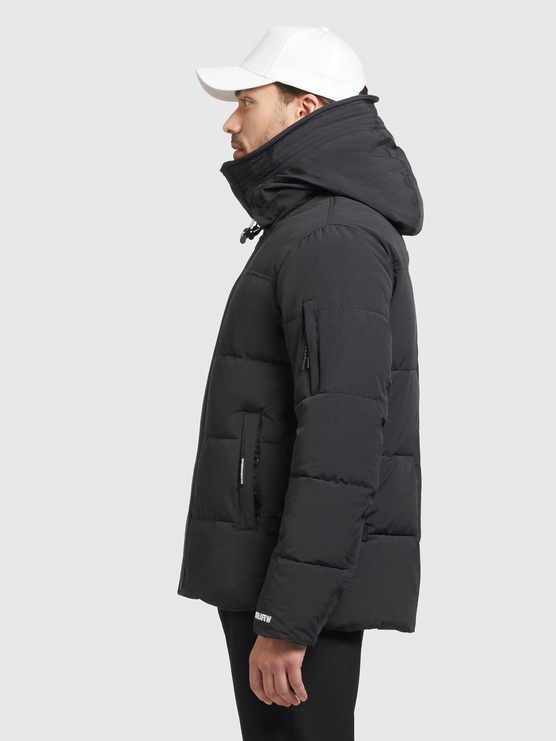 khujo-jacke-barat2-schwarz-steppjacke-kurz-mit-kapuze image 4