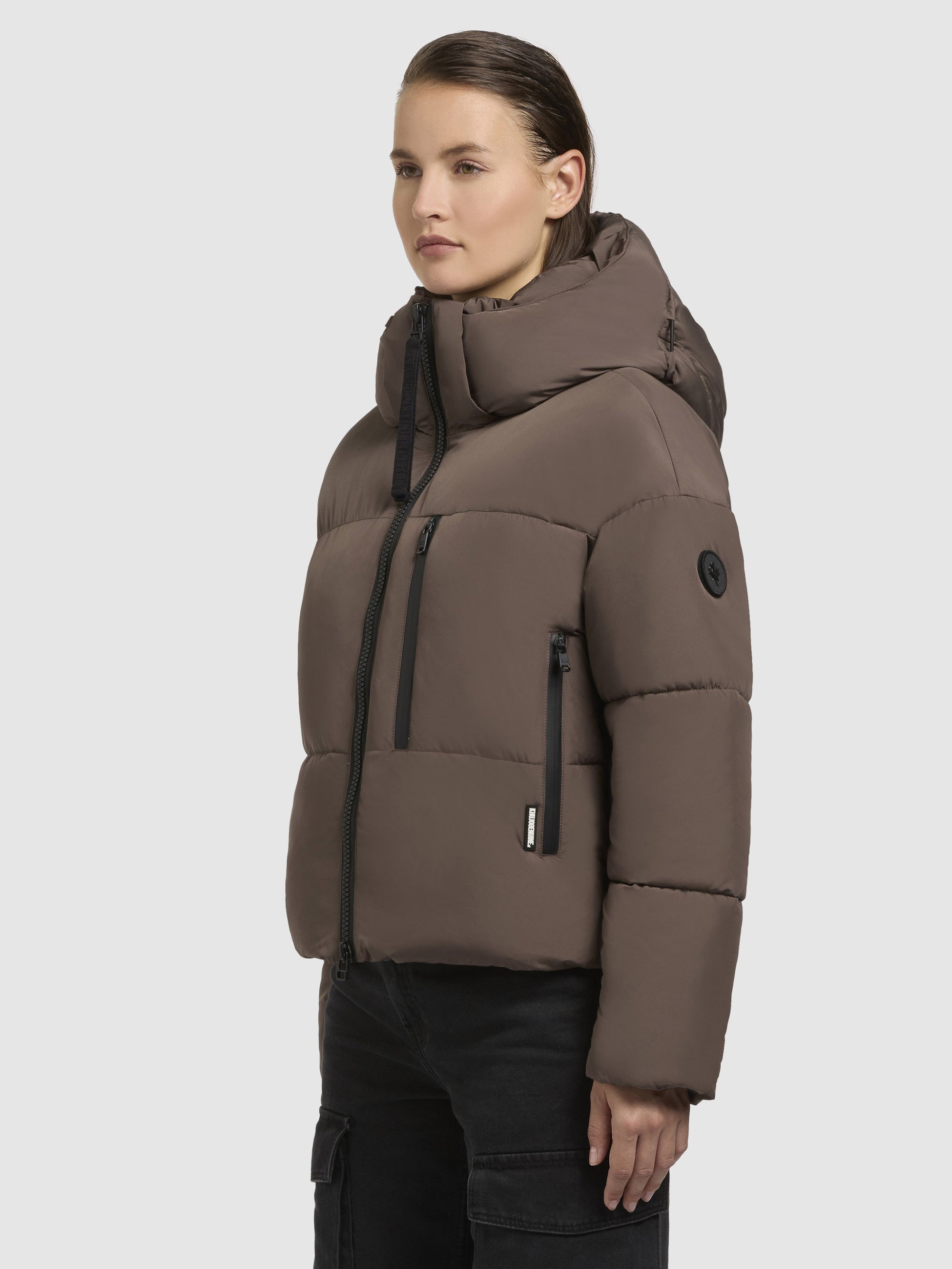 khujo-jacke-luxa-taupe-dunkel-kurze-steppjacke-damen-mit-abnehmbarer-kapuze image 5