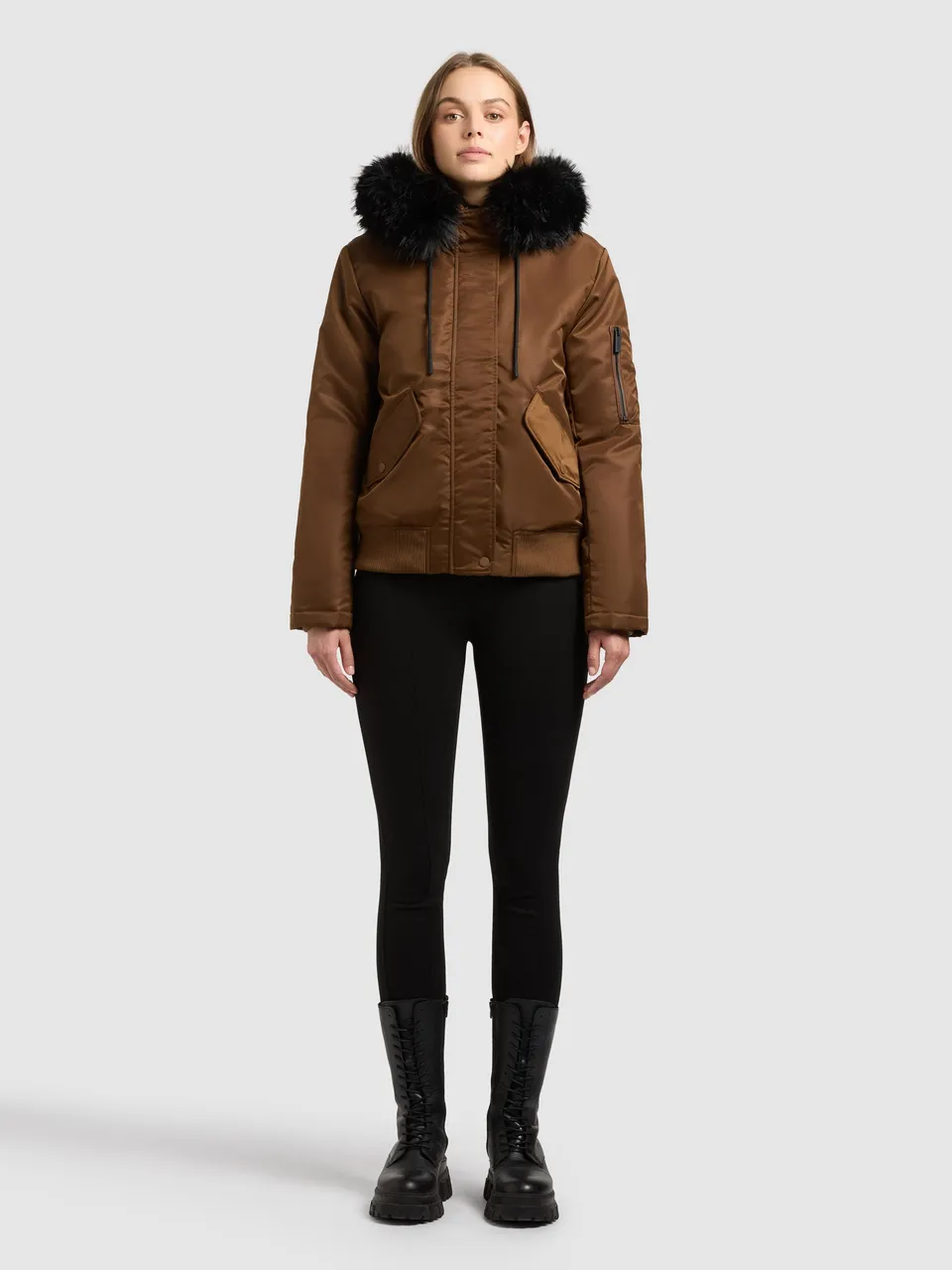 khujo-jacke-tyla-copper-brown-gl-nzende-bomberjacke-damen-mit-kunstfell image 1