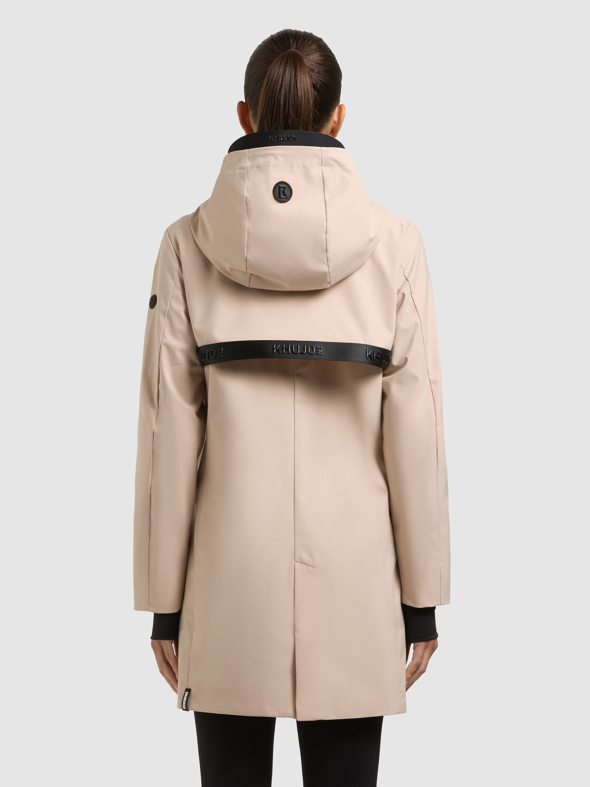 khujo-eiza-jacke-soft-beige-lange-regenjacke-mit-kapuze-wasserabweisend image 3