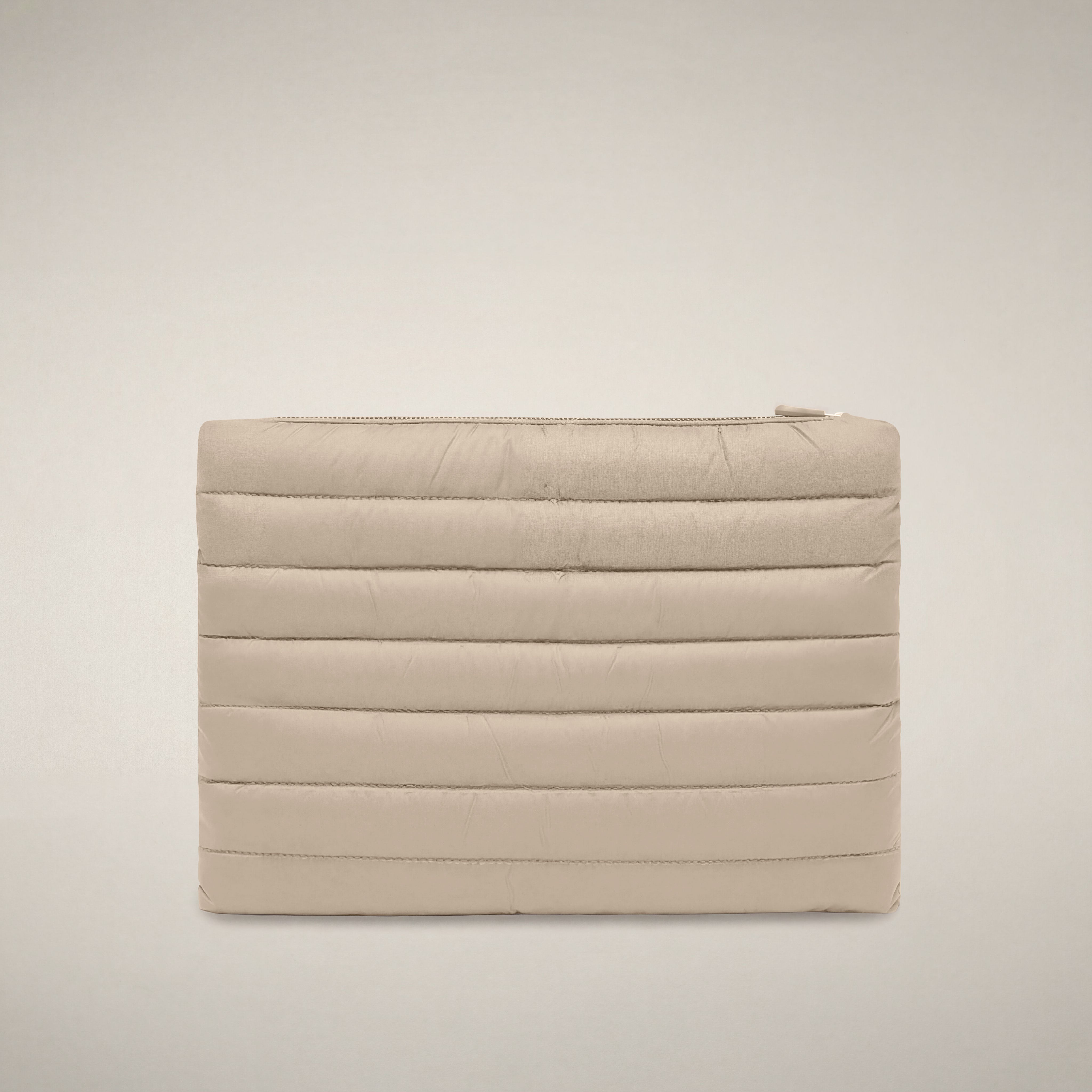 save-the-duck-thalassa-damen-pouch-clutch-beige-crema-gesteppt image 2