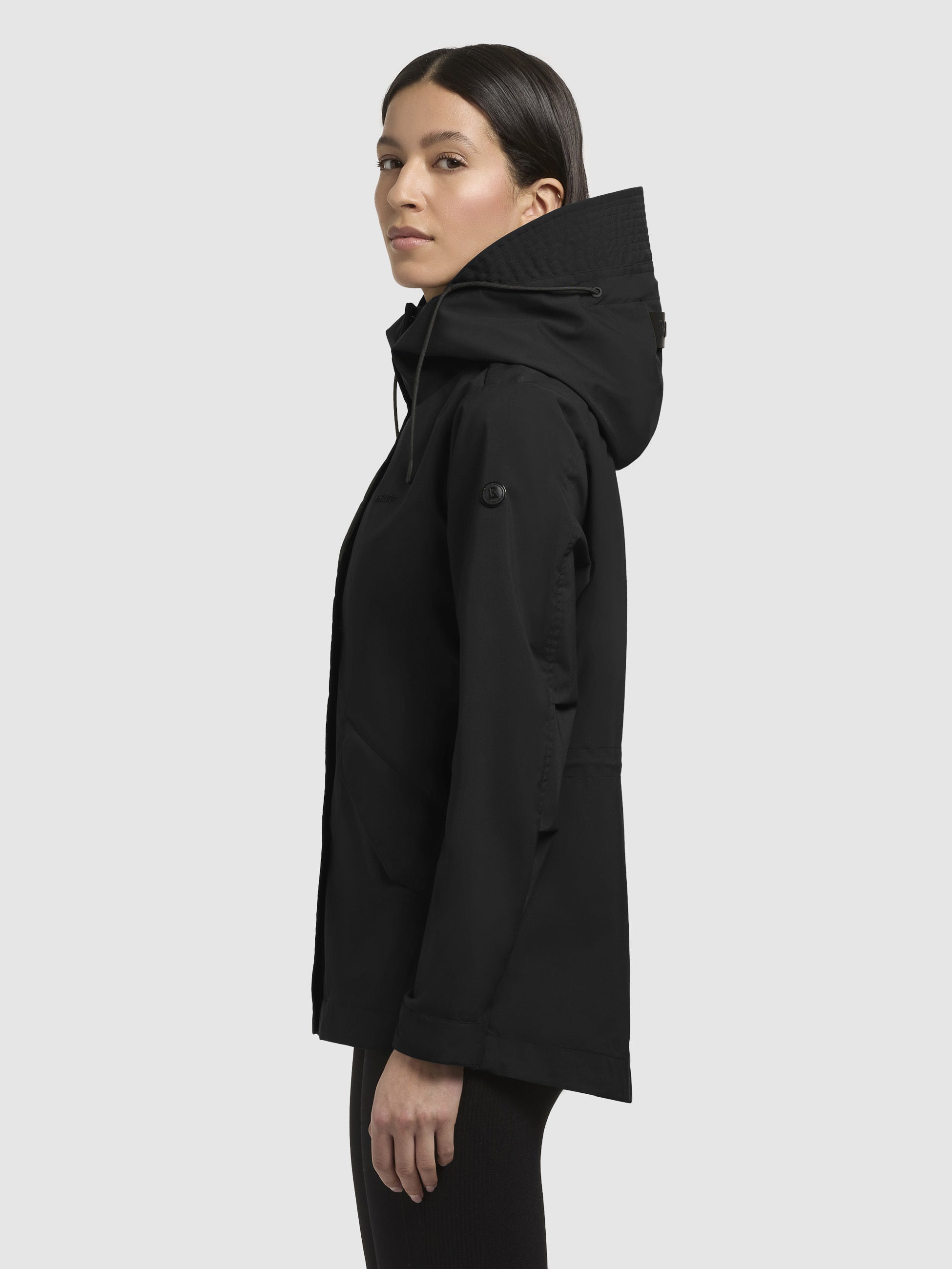 khujo-jacke-sang-schwarz-leichte-damen-regenjacke-regular-fit-wasserdicht image 5