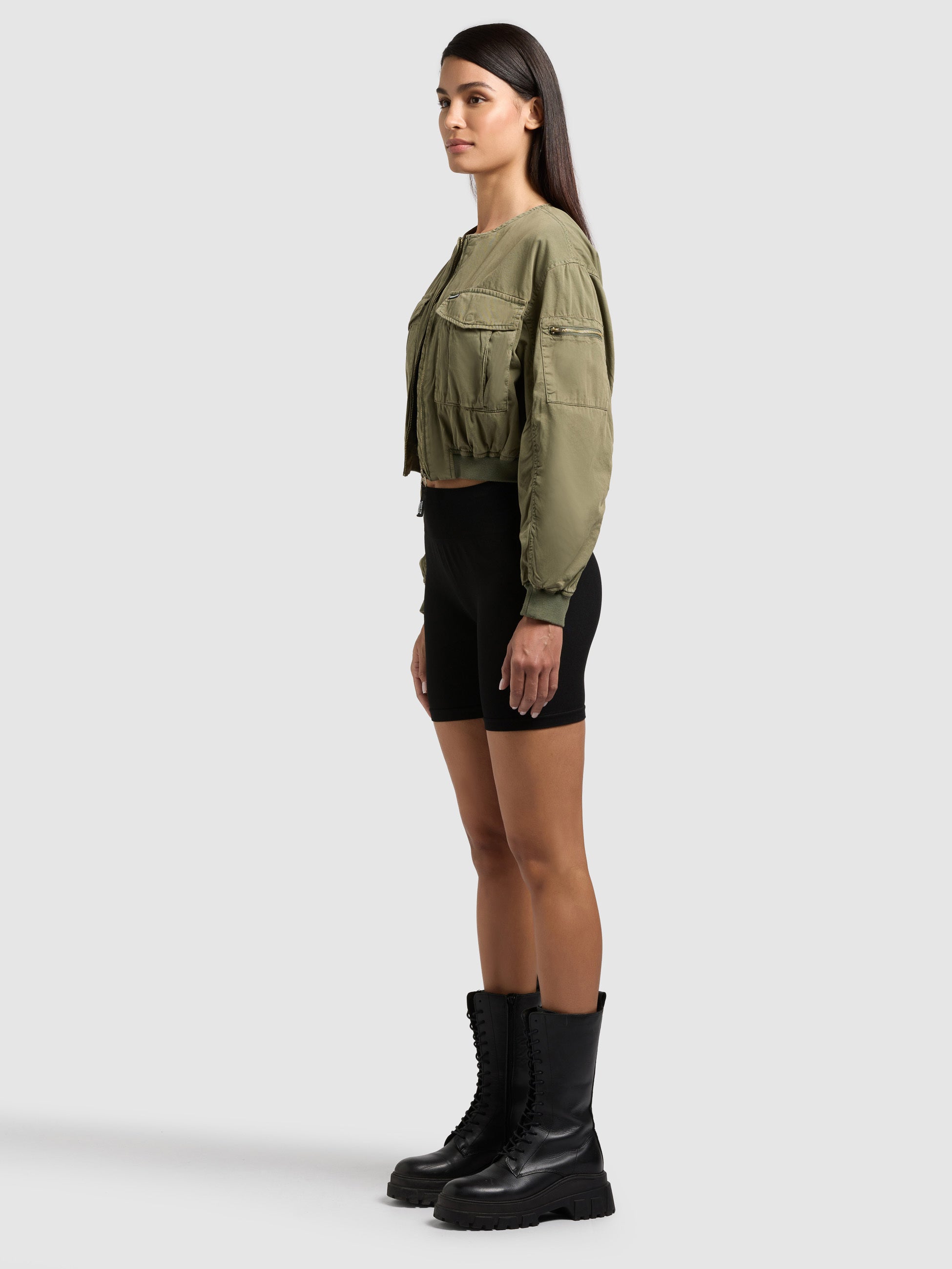 khujo-romy-blousonjacke-olive-cropped-cargojacke-aus-baumwoll-twill image 7