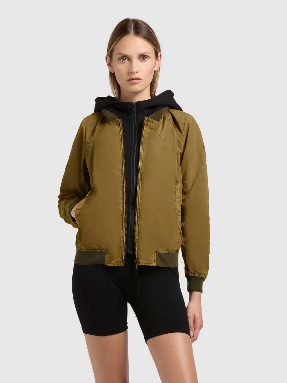 khujo-meets-2in1-bomberjacke-damen-regular-fit-in-canary-green image 1