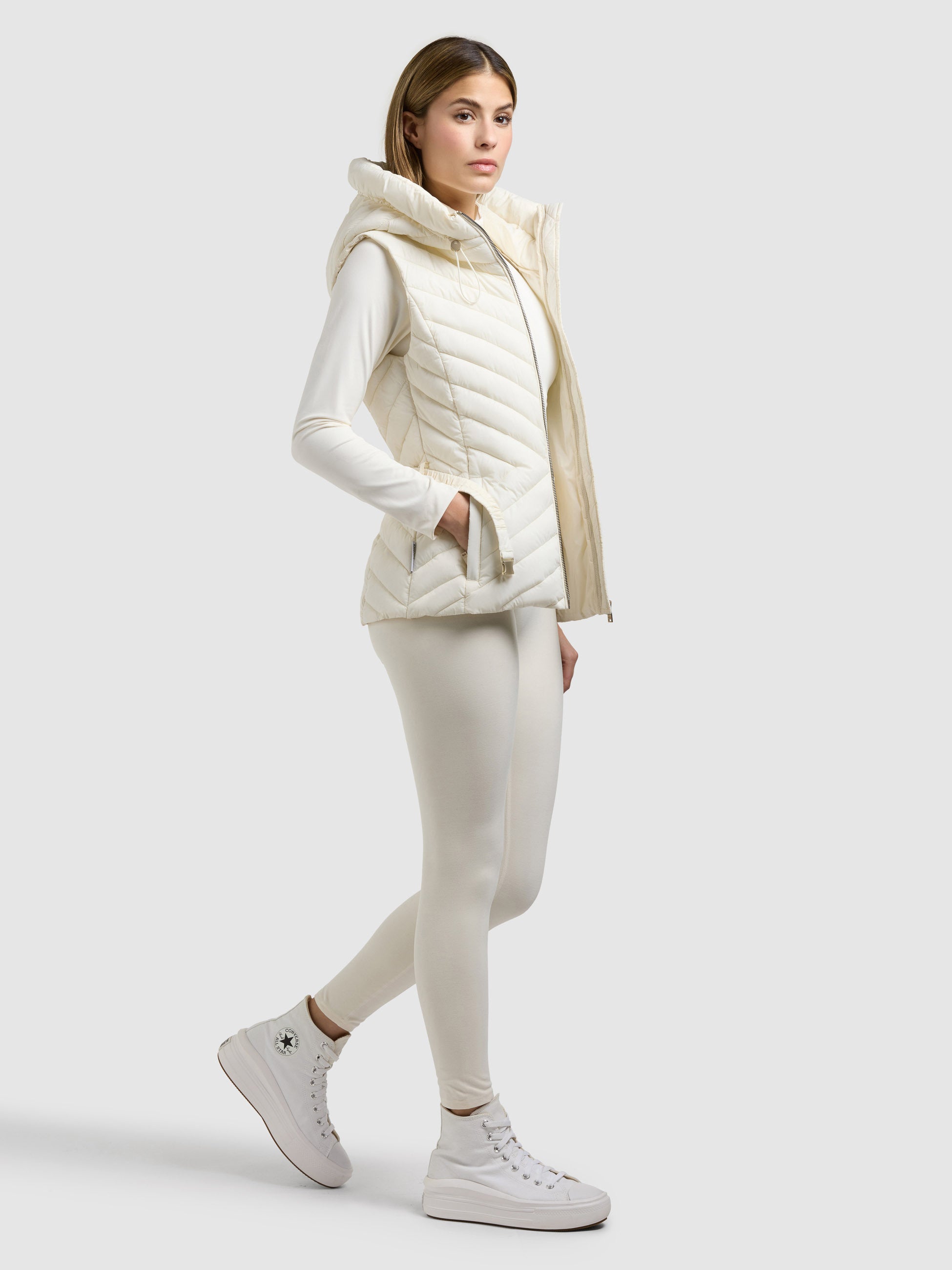 khujo-weste-demie-off-white-steppweste-damen-slim-fit image 2