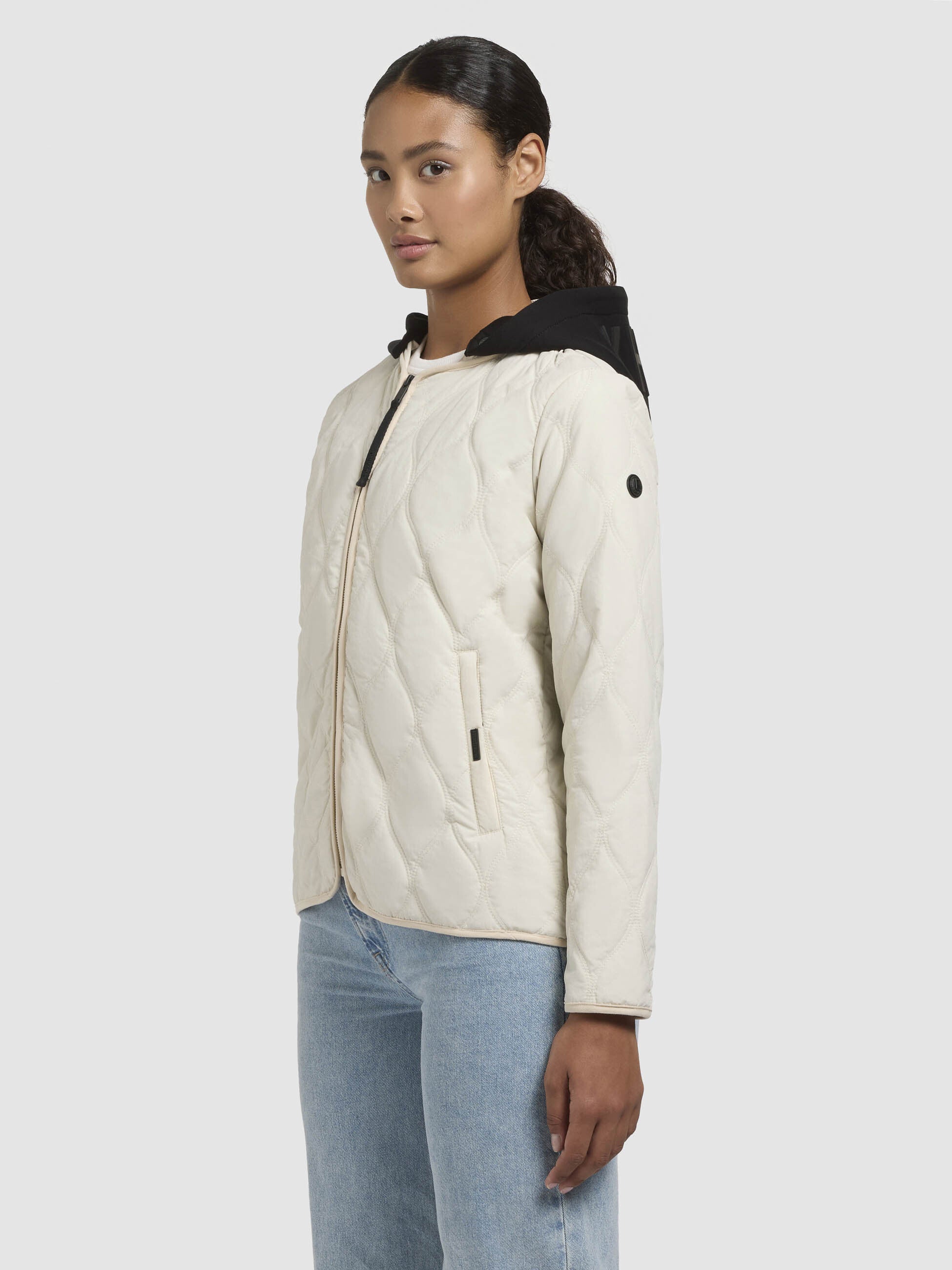 khujo-jacke-malar-hellbeige-gesteppte-sommerjacke-damen-mit-abnehmbarer-kapuze image 5
