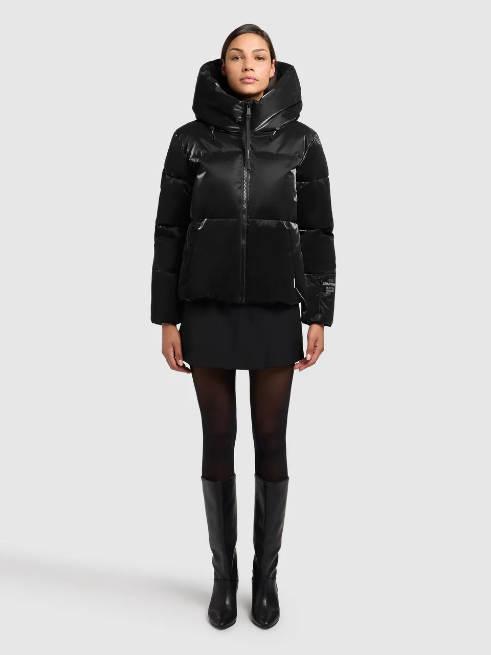 khujo-jacke-audrey-shiny-black-wattierte-damen-steppjacke-loose-fit image 1