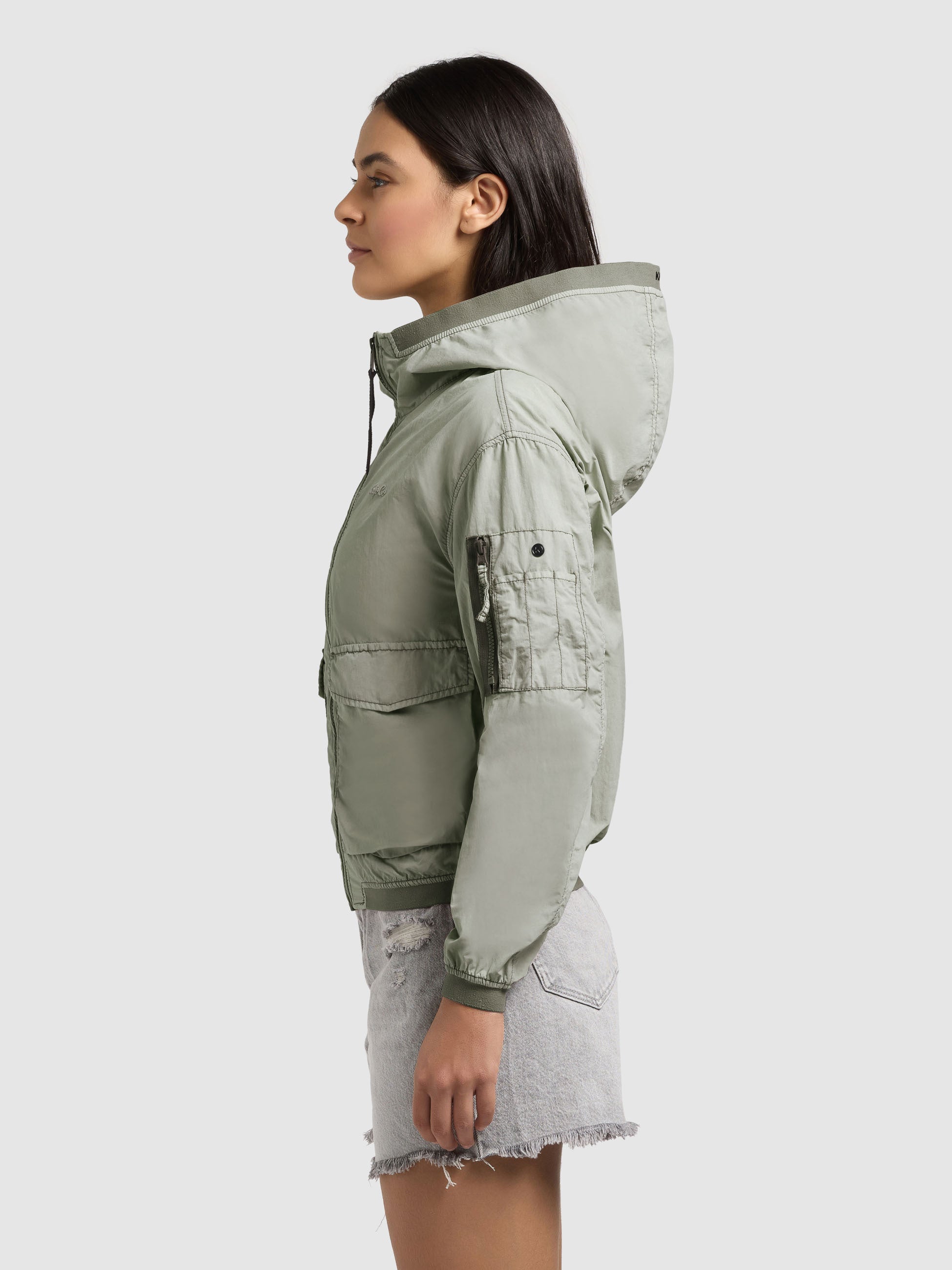 khujo-vona-damen-bomberjacke-cloud-green image 5