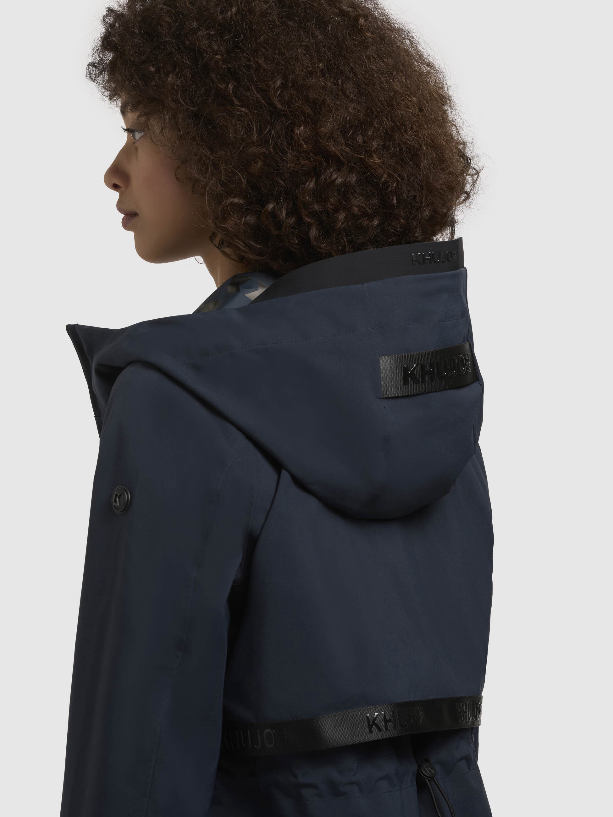 khujo-mantel-femke-dunkelblau-slim-fit-regenmantel-mit-versiegelten-n-hten image 8