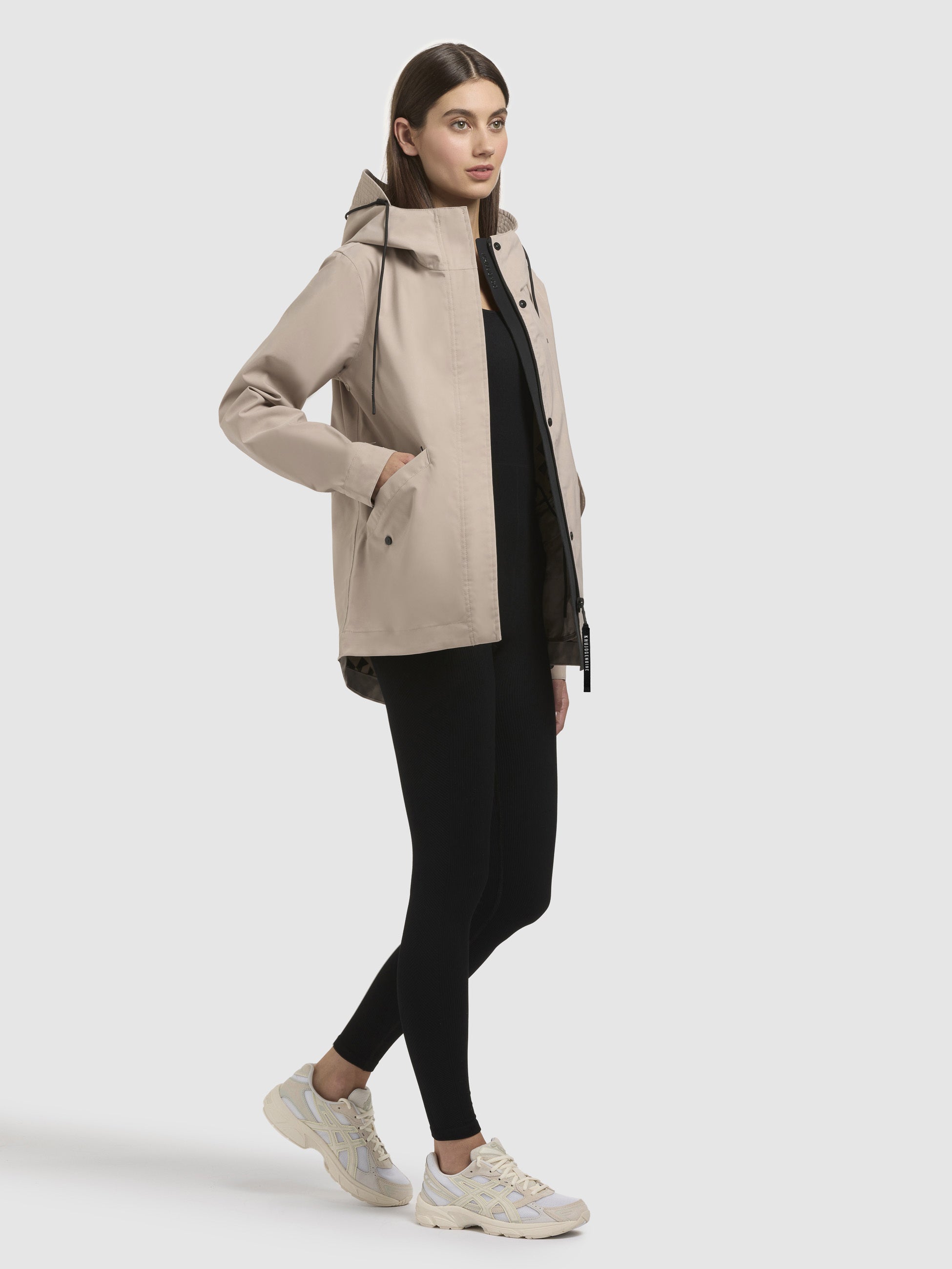 khujo-sang-damen-regenjacke-beige-wasserdicht-mit-geklebten-n-hten image 6