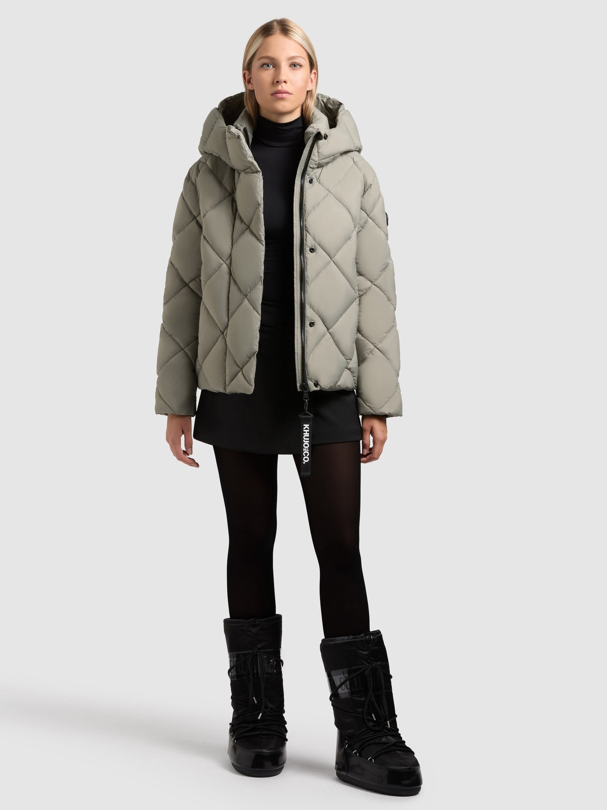 khujo-lilian-damen-steppjacke-witcher-green-mit-rautenstepp image 1