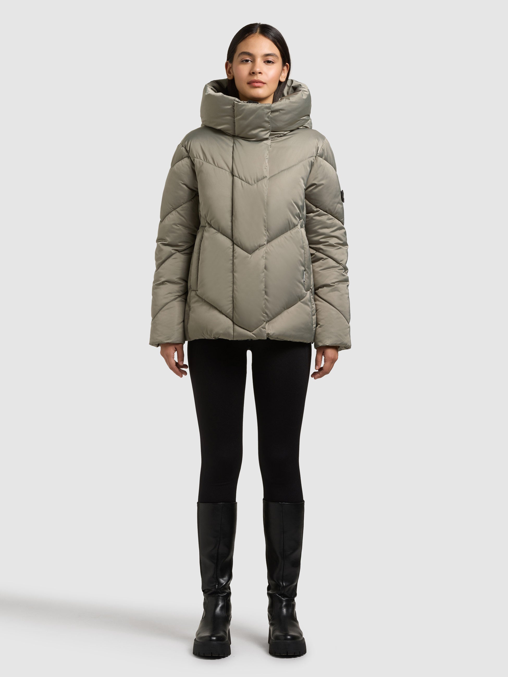 khujo-jacke-isett2-witcher-green-h-ftlange-steppjacke-damen image 1