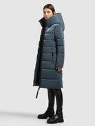 khujo-mantel-jilias6-shiny-dim-blue-gl-nzender-winter-steppmantel-mit-kapuze image 2