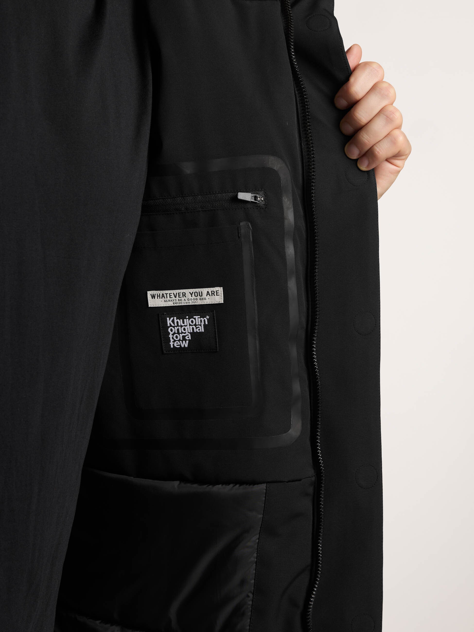 khujo-mantel-dachs-black-kurzmantel-parka-mit-kapuze image 8