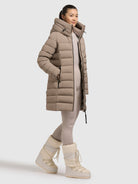 khujo-coat-nekar2-greige-kurzer-damen-steppmantel image 6