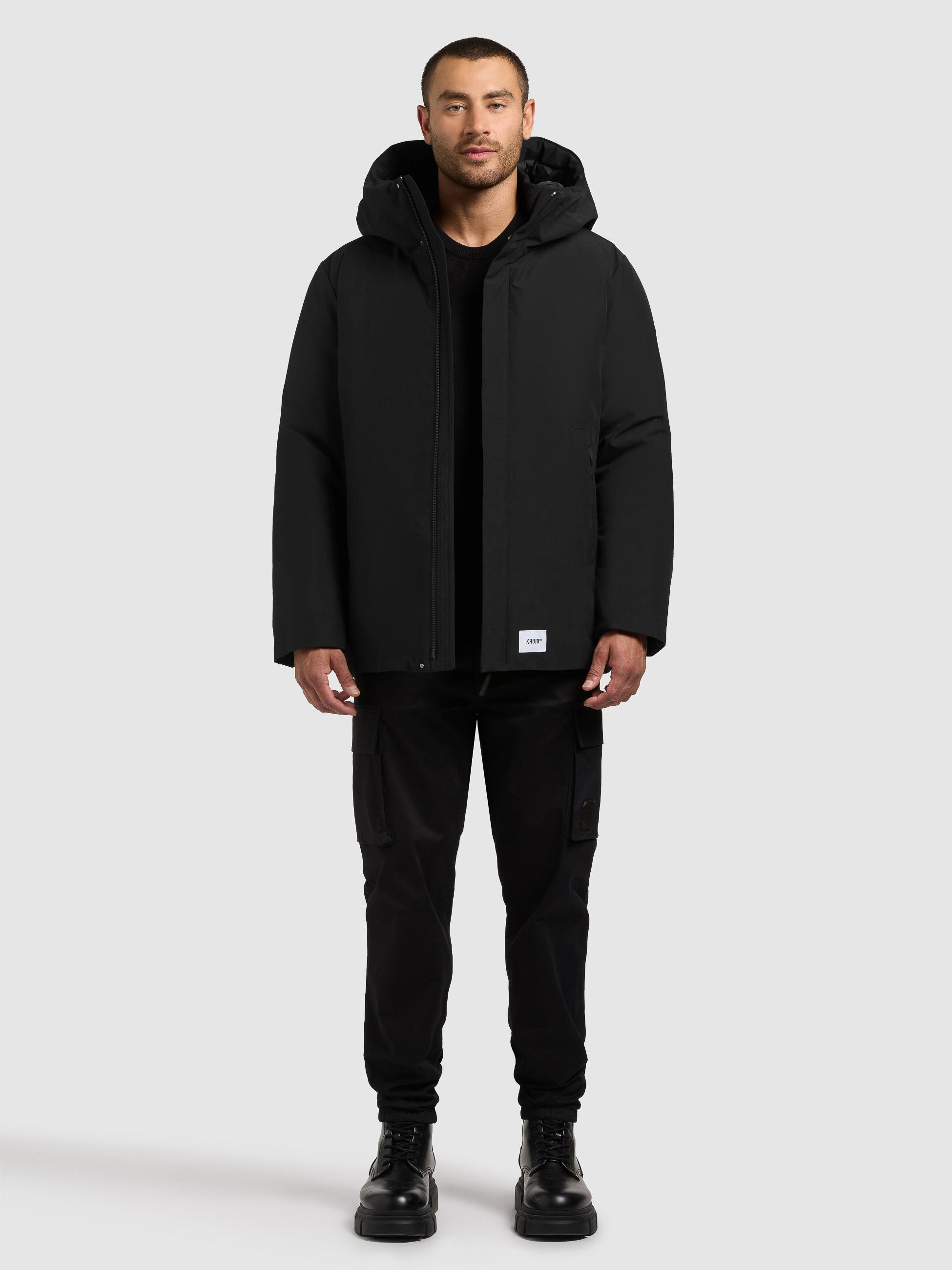 khujo-jacke-etian-kapuzenjacke-in-black-im-regular-fit image 1