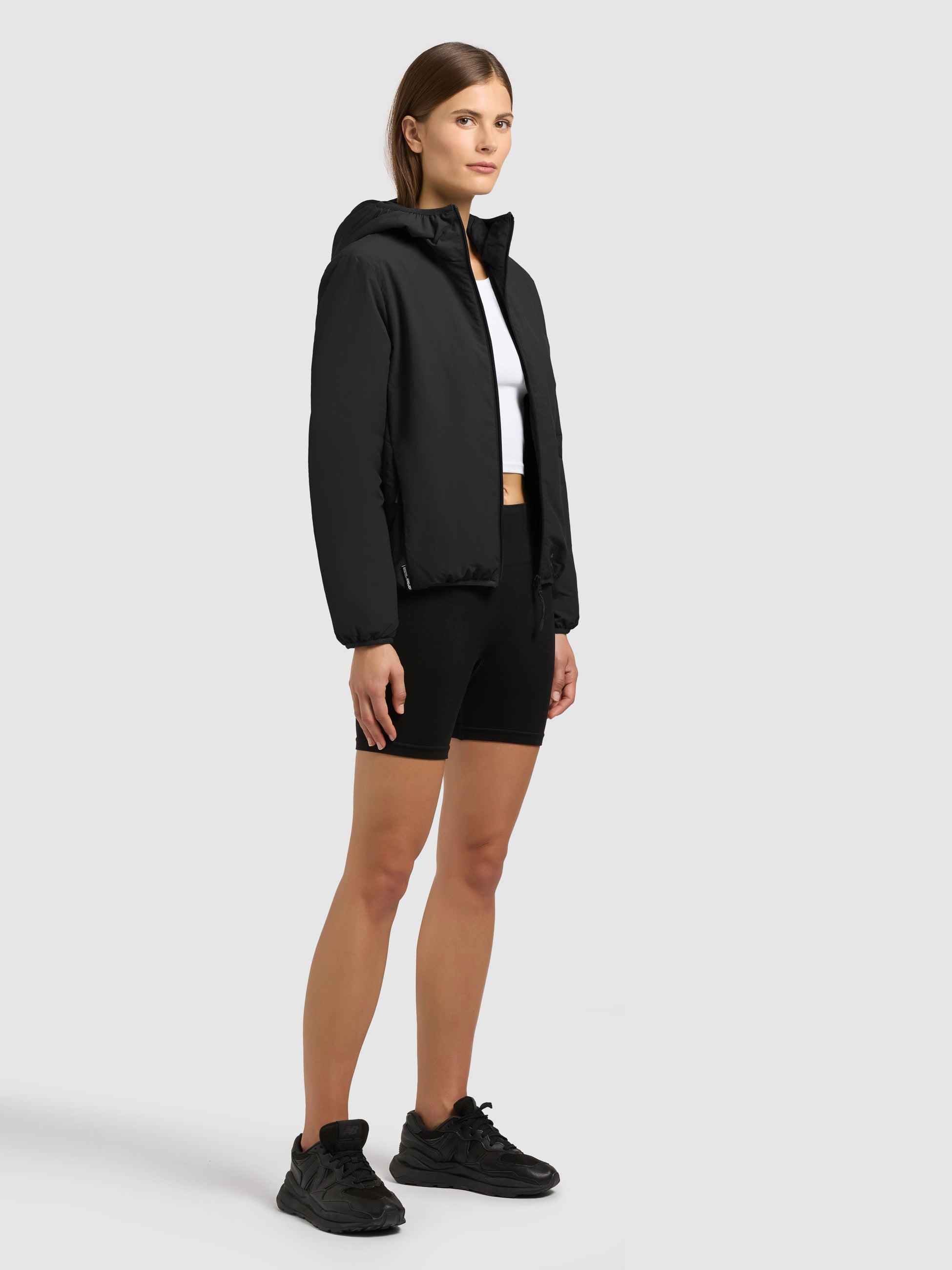 khujo-jacke-shelly2-leichte-wattierte-kapuzenjacke-in-black-mit-tasche image 6