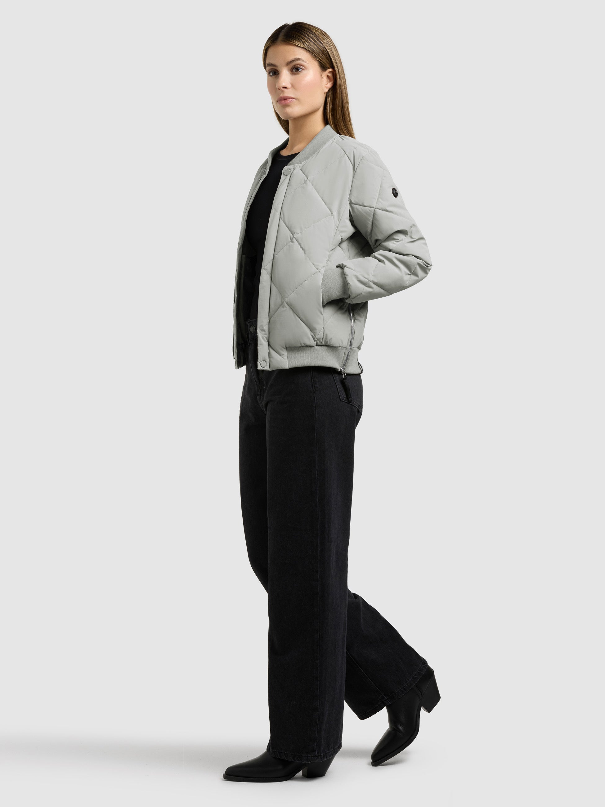 khujo-jacke-ange2-cloud-green-kurze-bomber-steppjacke-f-r-damen image 2