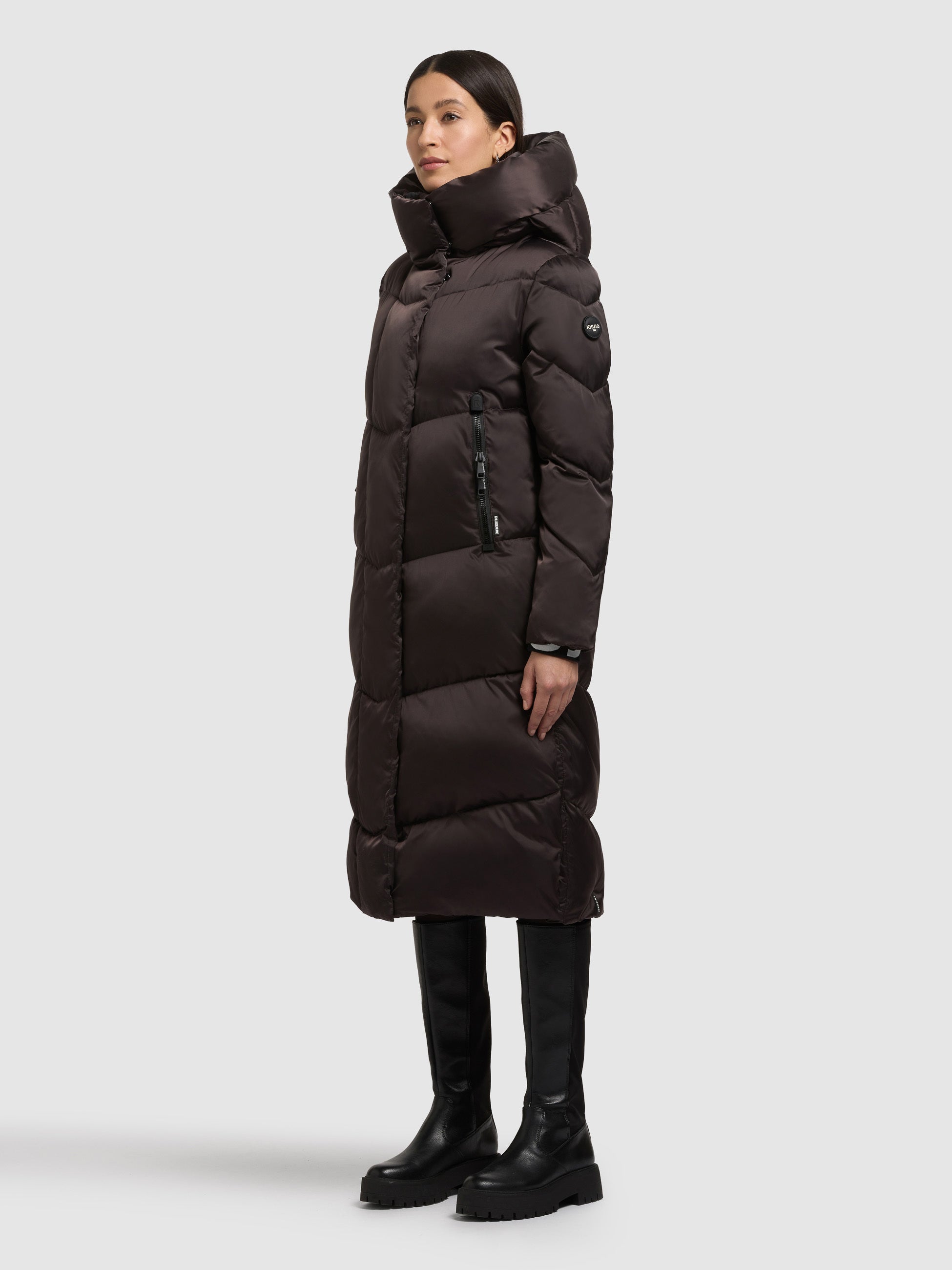 khujo-mantel-manelia2-moody-plum-gl-nzender-steppmantel-loose-fit image 2