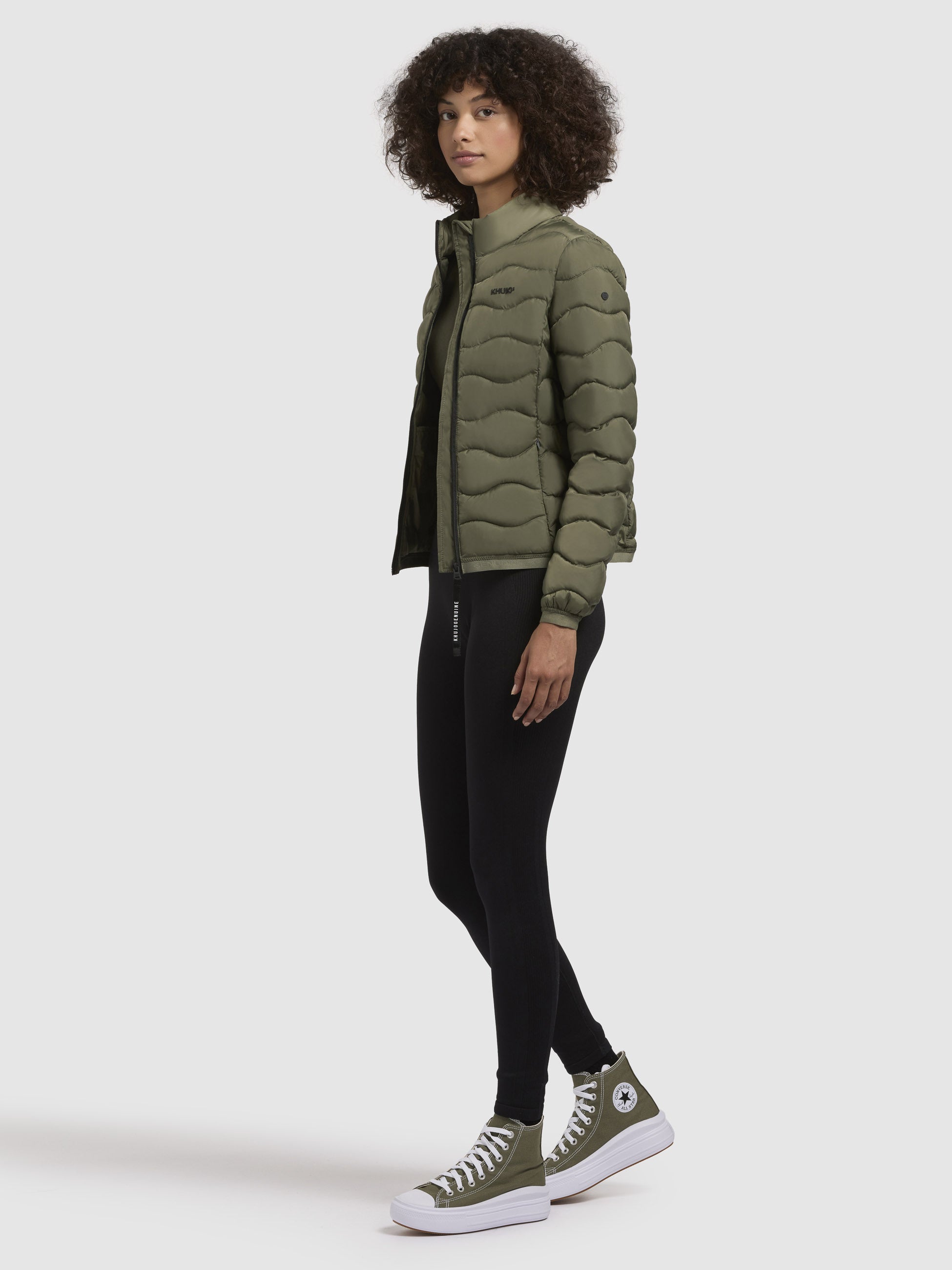 khujo-jacke-merl-helloliv-leichte-steppjacke-slim-fit-f-r-damen image 2