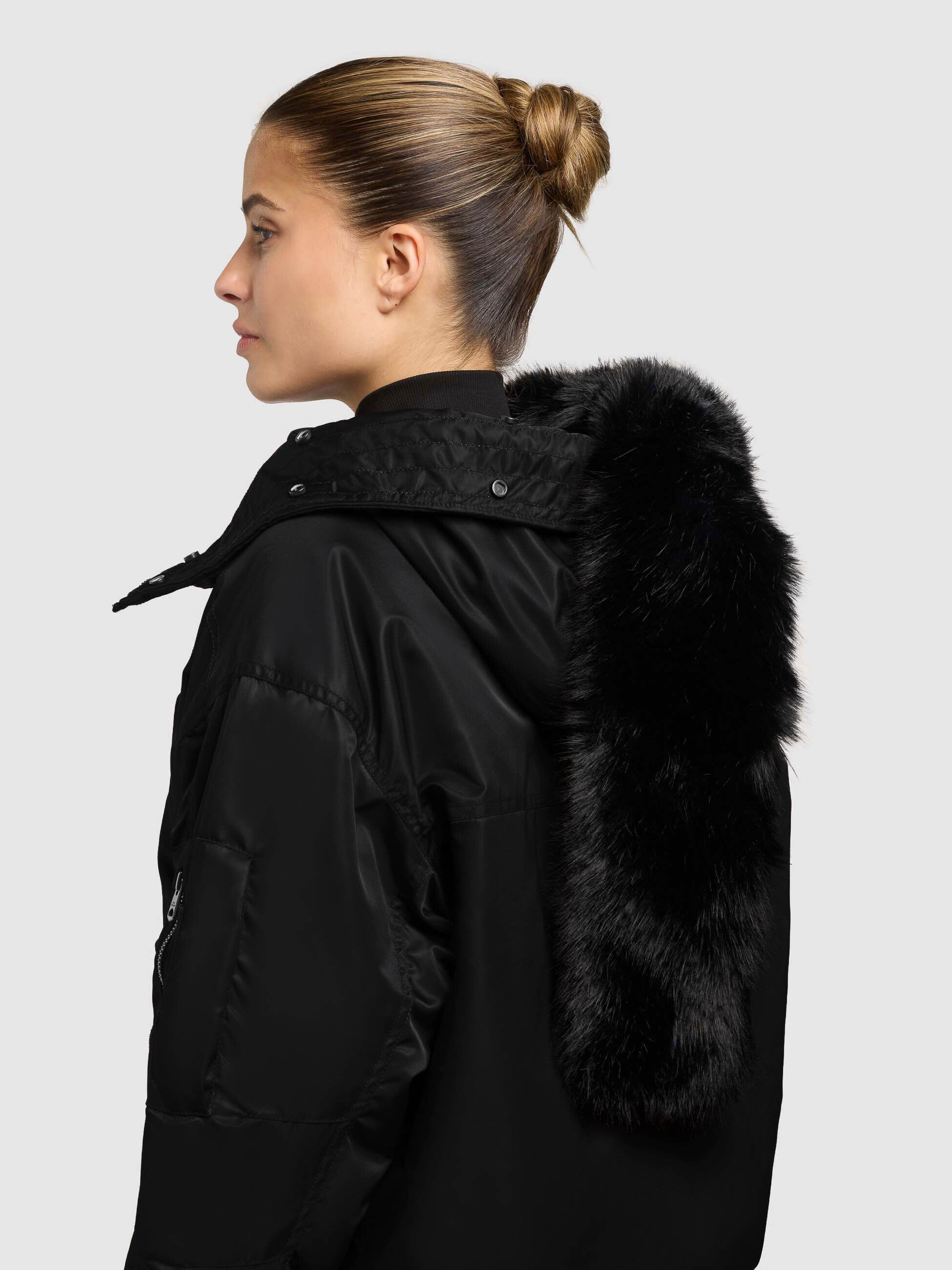khujo-jacke-cela-bomber-damen-black-loose-fit-mit-kunstfell image 8