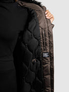 khujo-mantel-jilla-potter-brown-wintermantel-taillentunnelzug image 8