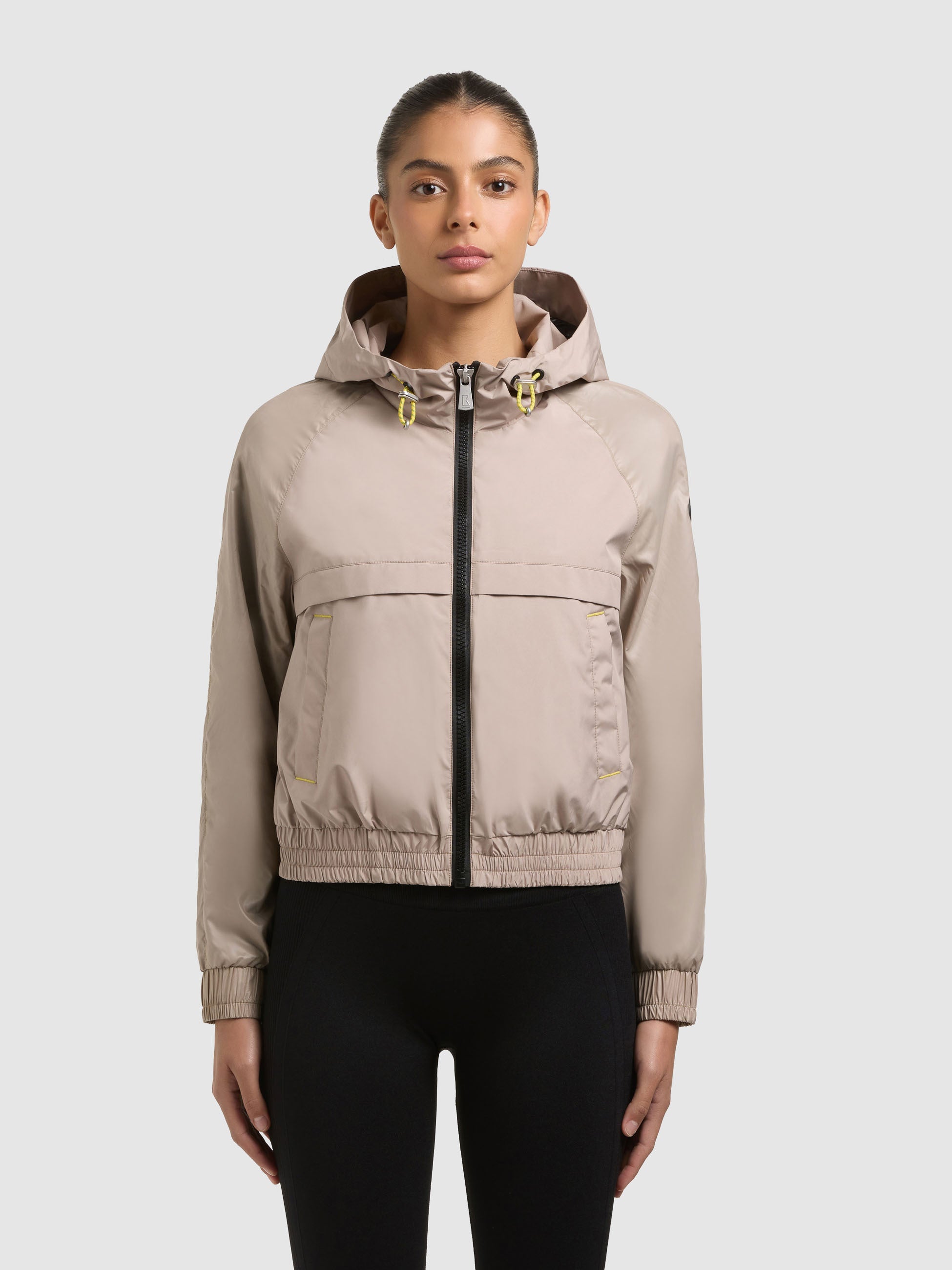 khujo-gina-windbreaker-latte-beige-damen-regenjacke image 4