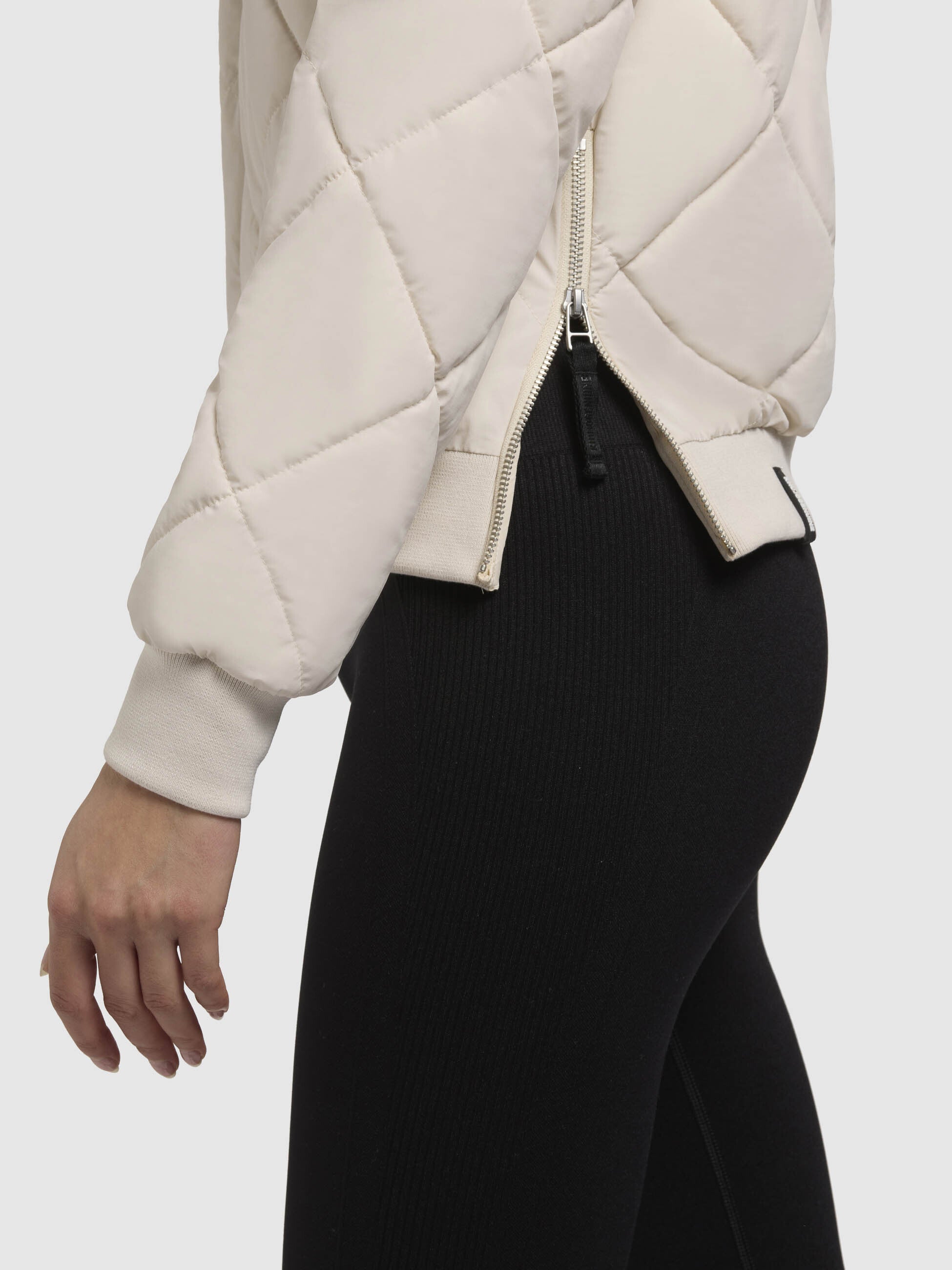 khujo-jacke-ange-hellbeige-kurze-bomber-steppjacke-f-r-damen image 8