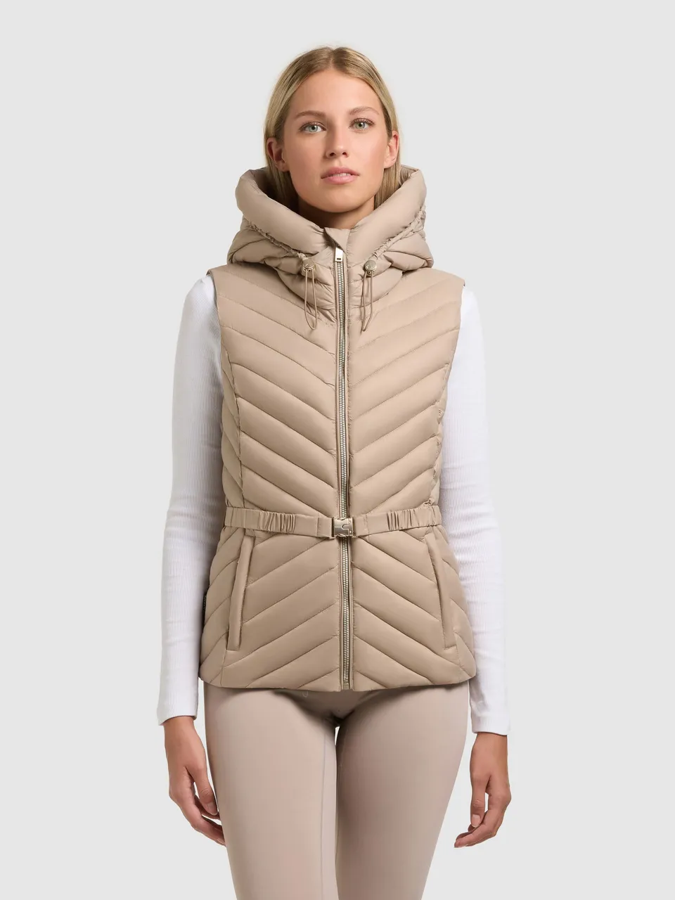khujo-demie-steppweste-latte-beige-slim-fit-damenweste-mit-g-rtel-und-kapuze image 1