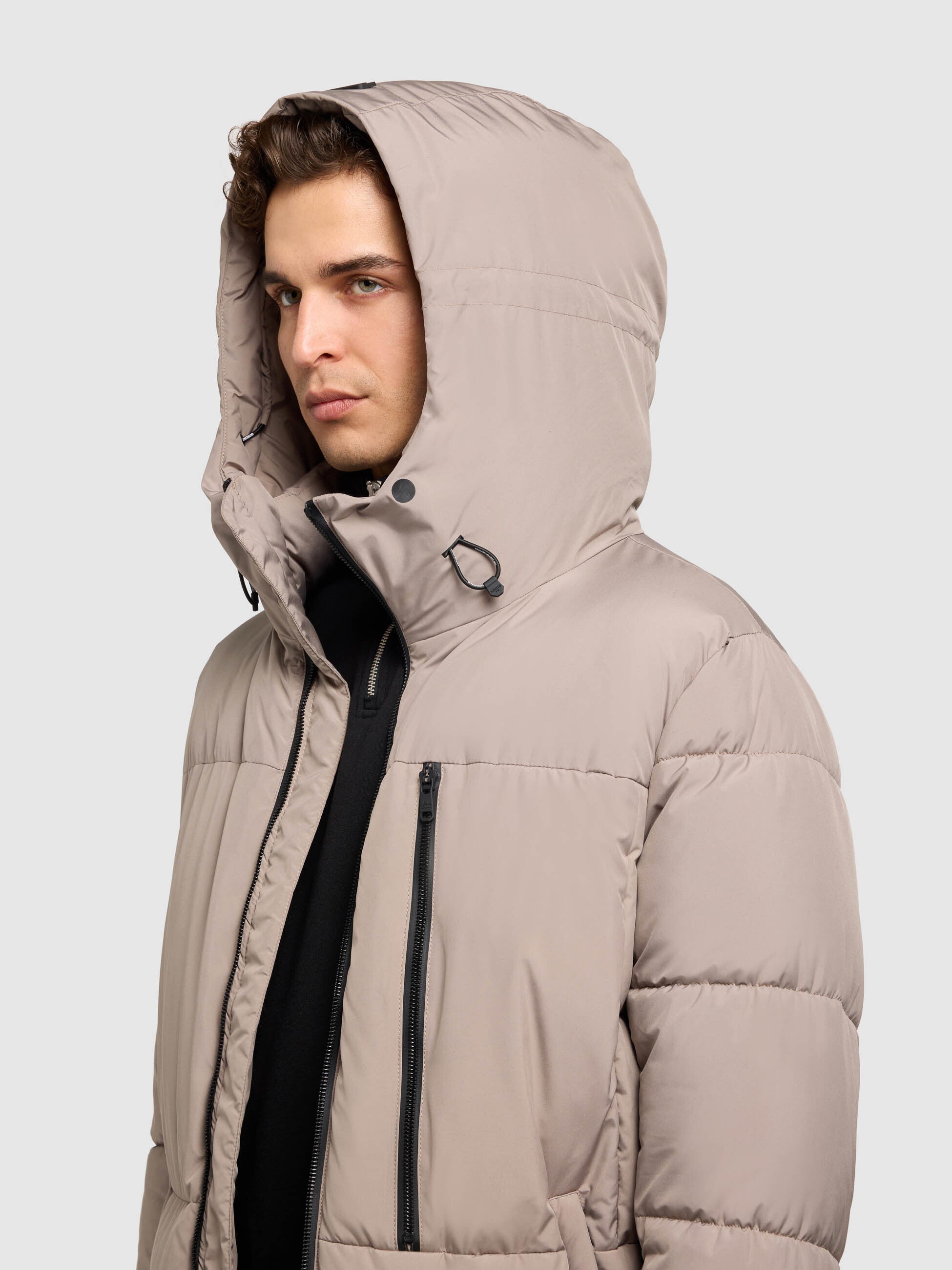 khujo-mantel-siram2-greige-knielanger-steppmantel-im-loose-fit-mit-kapuze image 7