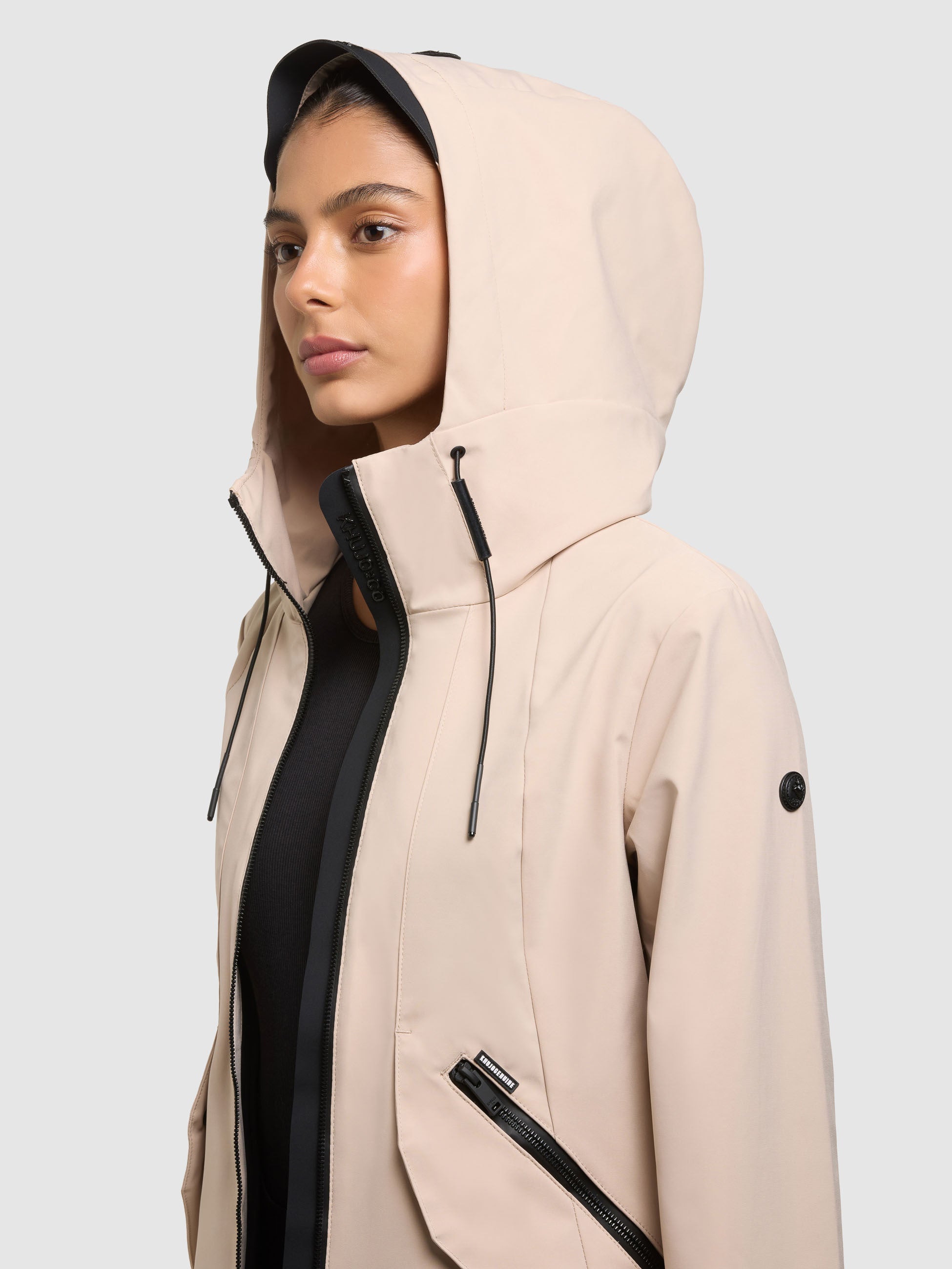 khujo-eiza-jacke-soft-beige-lange-regenjacke-mit-kapuze-wasserabweisend image 7