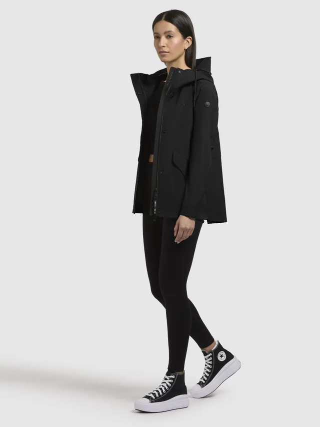 khujo-jacke-sang-schwarz-leichte-damen-regenjacke-regular-fit-wasserdicht image 1