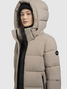 khujo-coat-dote-matt-wadenlanger-steppmantel-in-gray-beige-mit-abnehmbarer-kapuz image 7
