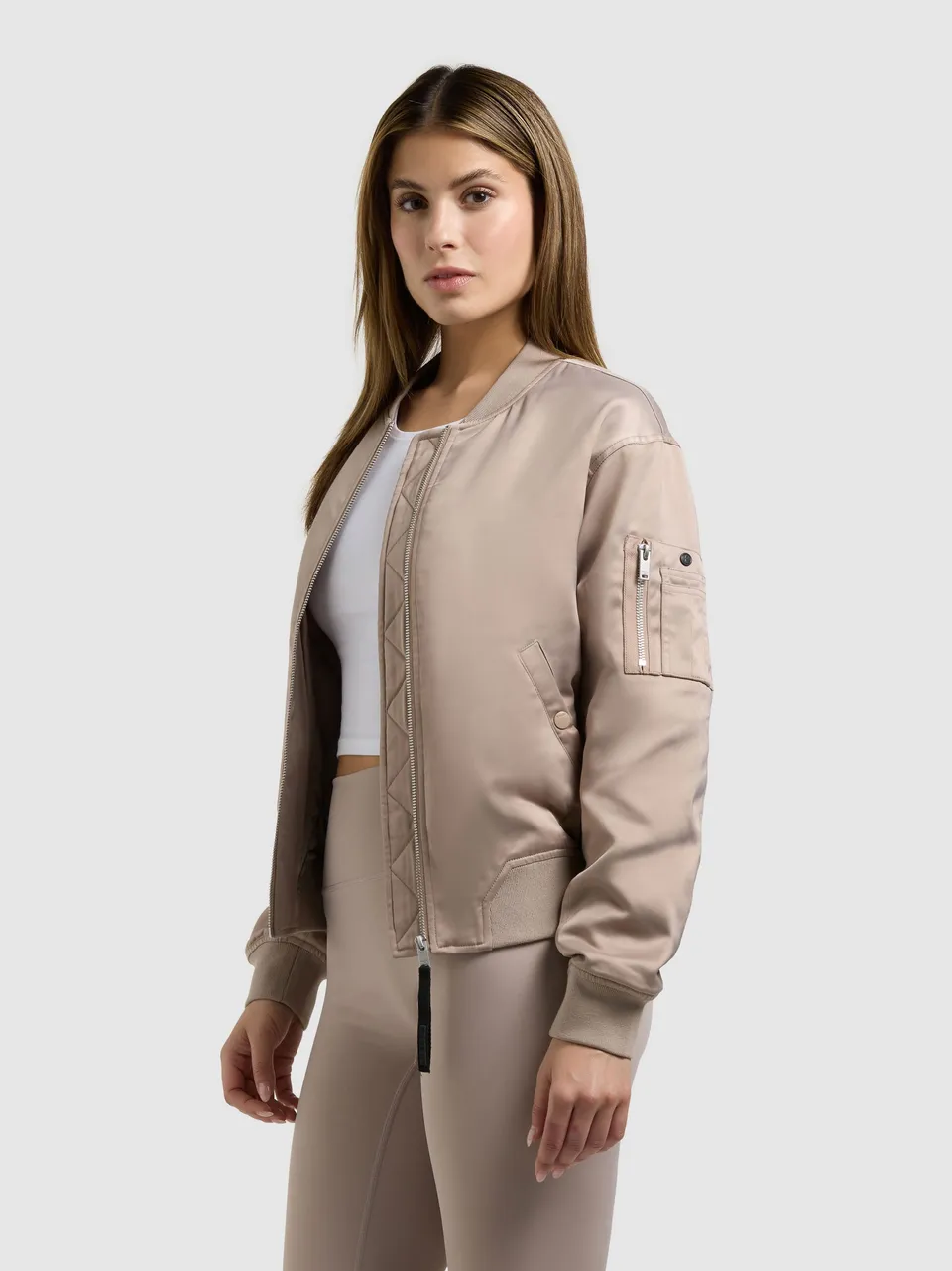 khujo-jacke-beth-latte-beige-bomberjacke-damen-satin-leicht-wattiert image 1