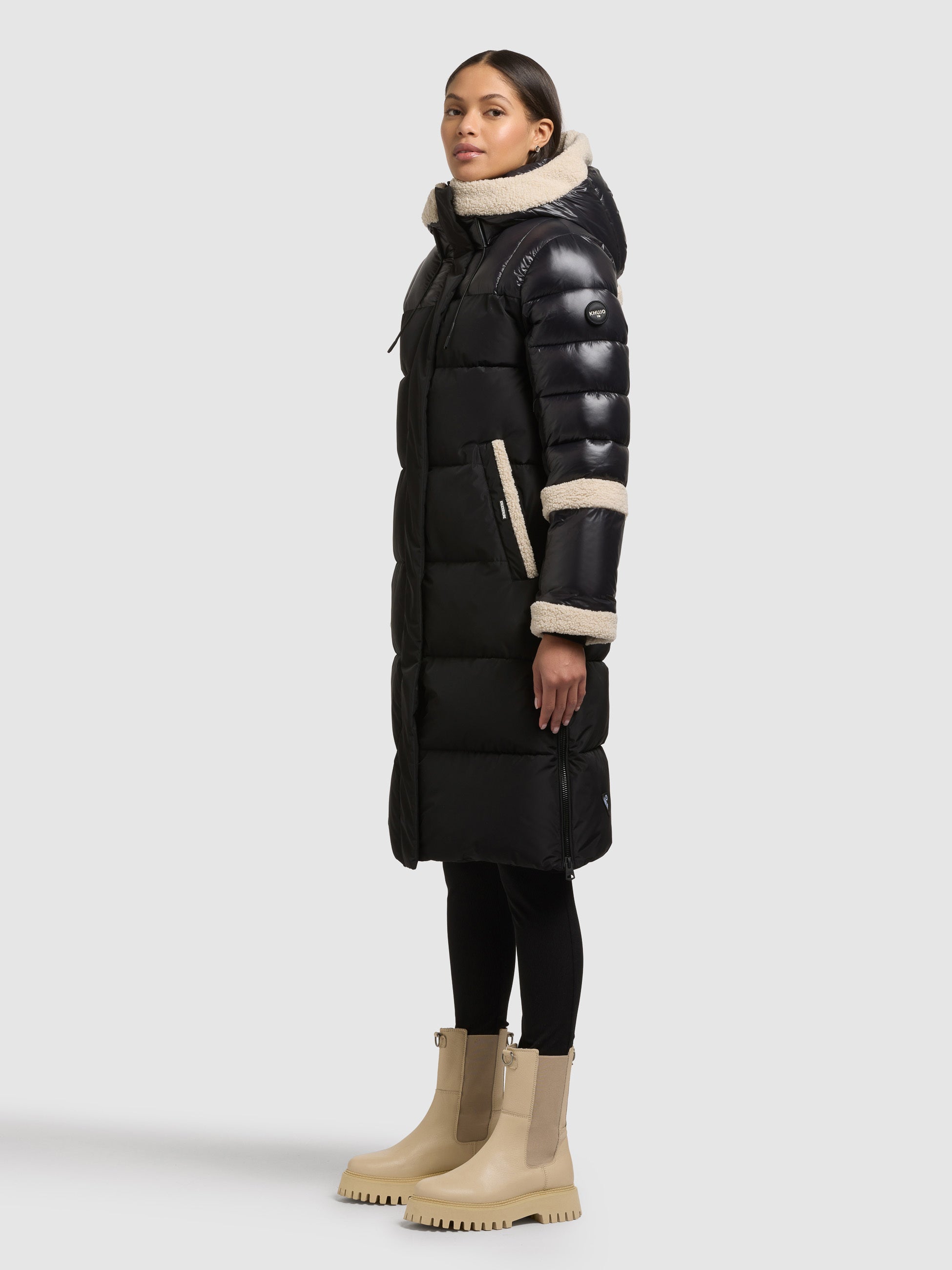 khujo-mantel-desna2-black-knielanger-damen-steppmantel-mit-teddyfleece image 2