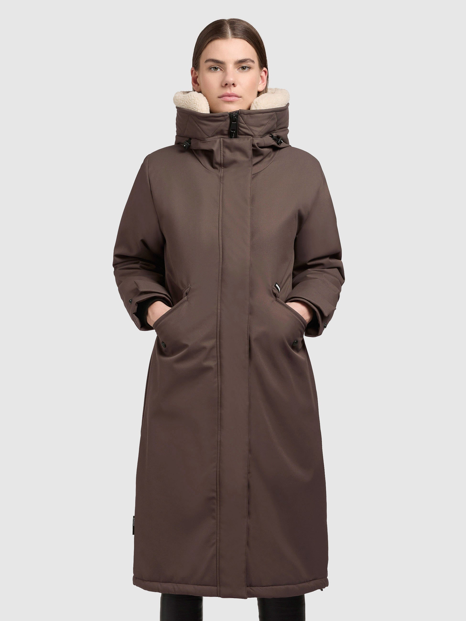 khujo-mantel-agneta-taupe-dunkel-knielanger-damen-wintermantel-mit-teddyfell-kap image 4